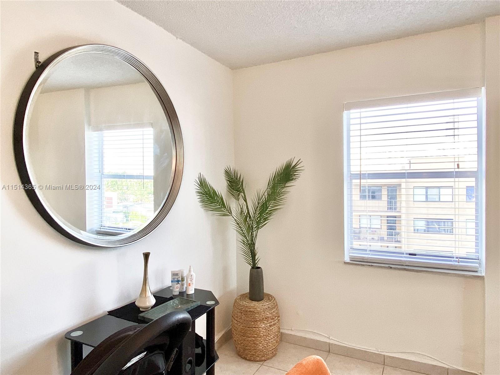 401 Golden Isles Dr 505, Hallandale Beach, Florida 33009, 2 Bedrooms Bedrooms, ,2 BathroomsBathrooms,Residentiallease,For Rent,401 Golden Isles Dr 505,A11514365