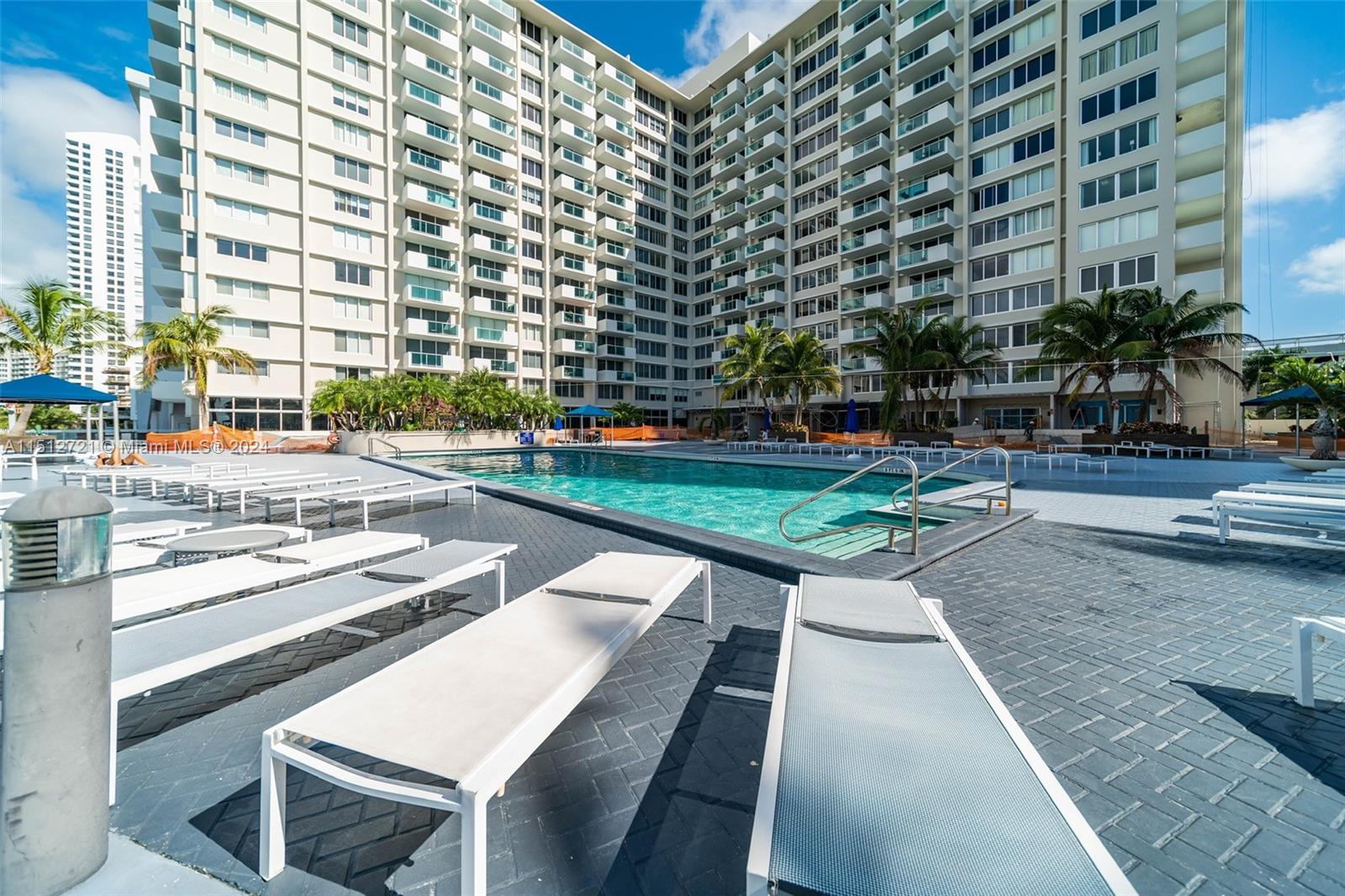 1200 West Ave 824, Miami Beach, Florida 33139, ,1 BathroomBathrooms,Residential,For Sale,1200 West Ave 824,A11512721