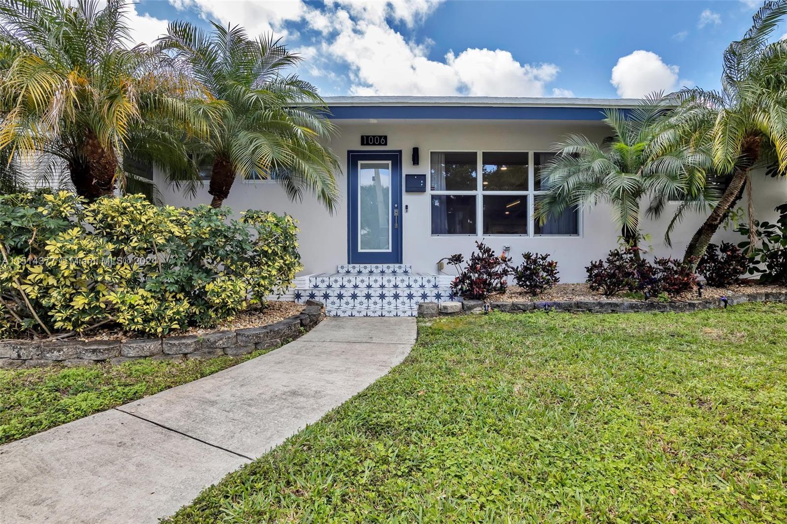 1006 Hollywood Blvd, Hollywood, Florida 33019, 6 Bedrooms Bedrooms, ,5 BathroomsBathrooms,Residential,For Sale,1006 Hollywood Blvd,A11514377