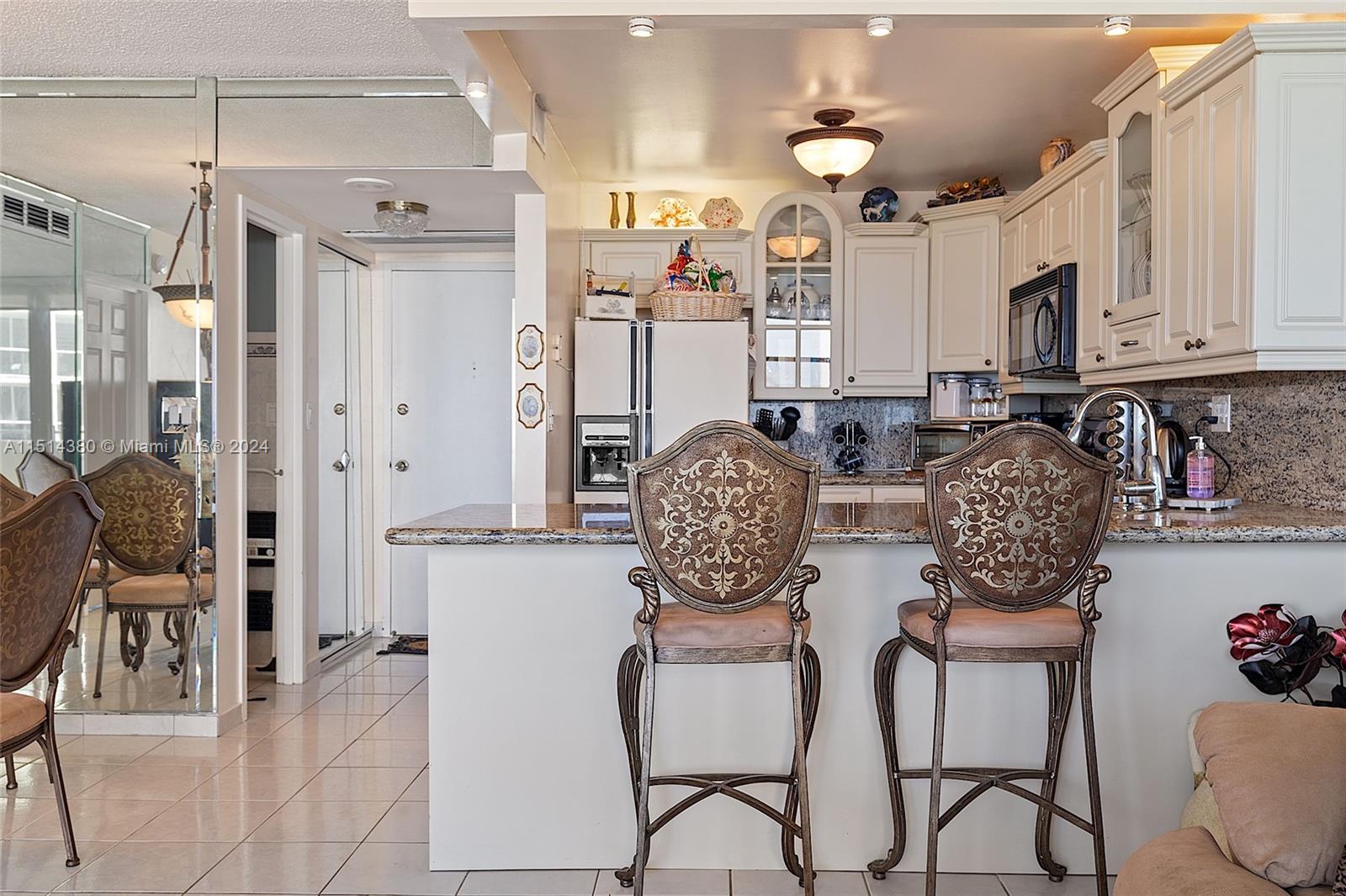 3180 S Ocean Dr 402, Hallandale Beach, Florida 33009, 1 Bedroom Bedrooms, ,1 BathroomBathrooms,Residentiallease,For Rent,3180 S Ocean Dr 402,A11514380