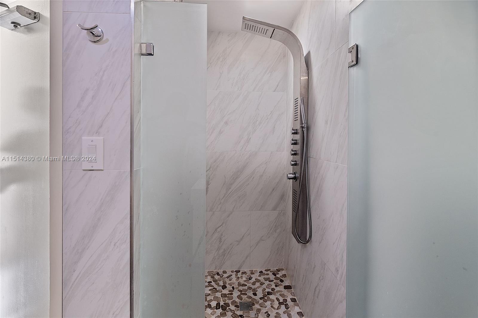 3180 S Ocean Dr 402, Hallandale Beach, Florida 33009, 1 Bedroom Bedrooms, ,1 BathroomBathrooms,Residentiallease,For Rent,3180 S Ocean Dr 402,A11514380