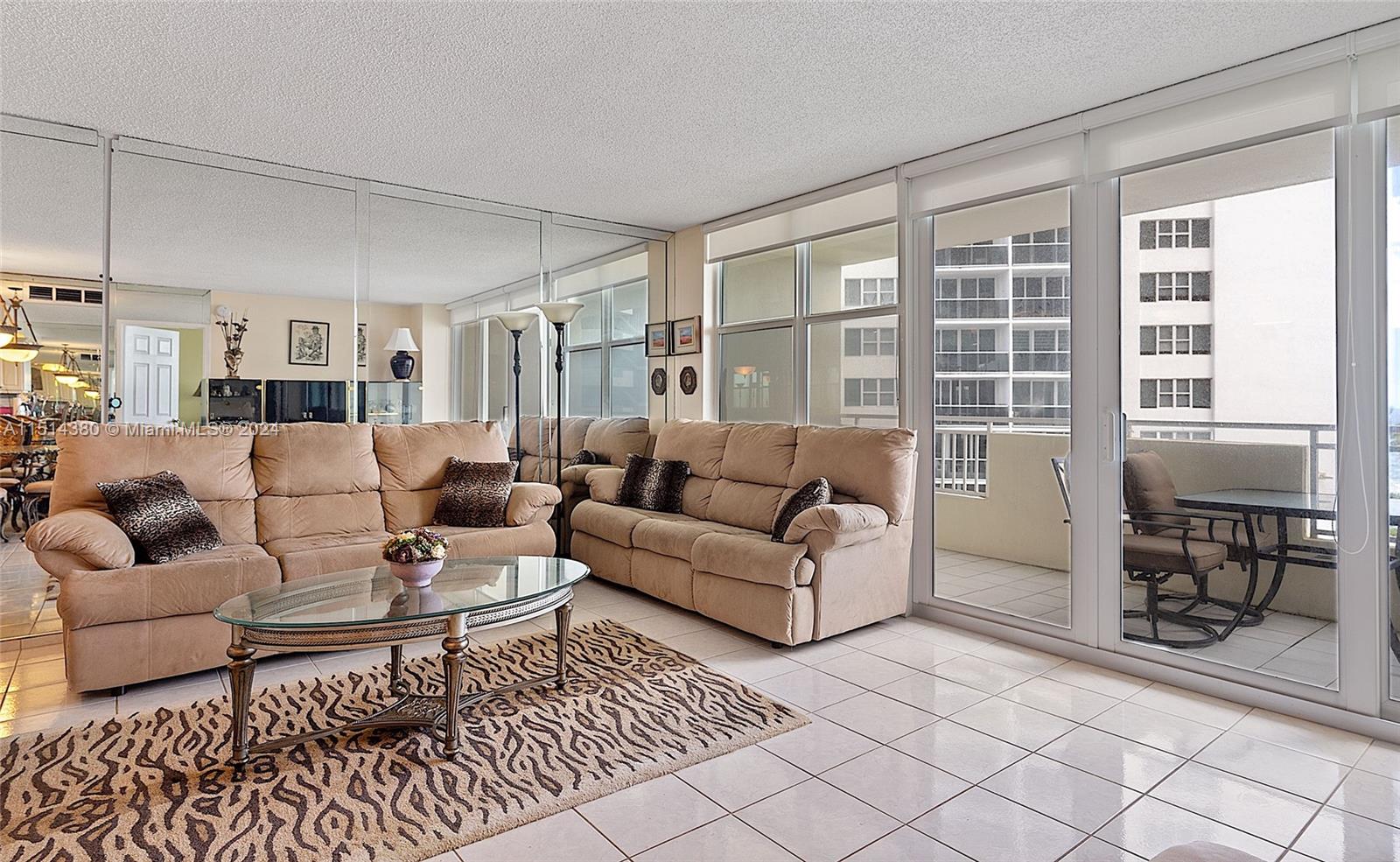 3180 S Ocean Dr 402, Hallandale Beach, Florida 33009, 1 Bedroom Bedrooms, ,1 BathroomBathrooms,Residentiallease,For Rent,3180 S Ocean Dr 402,A11514380