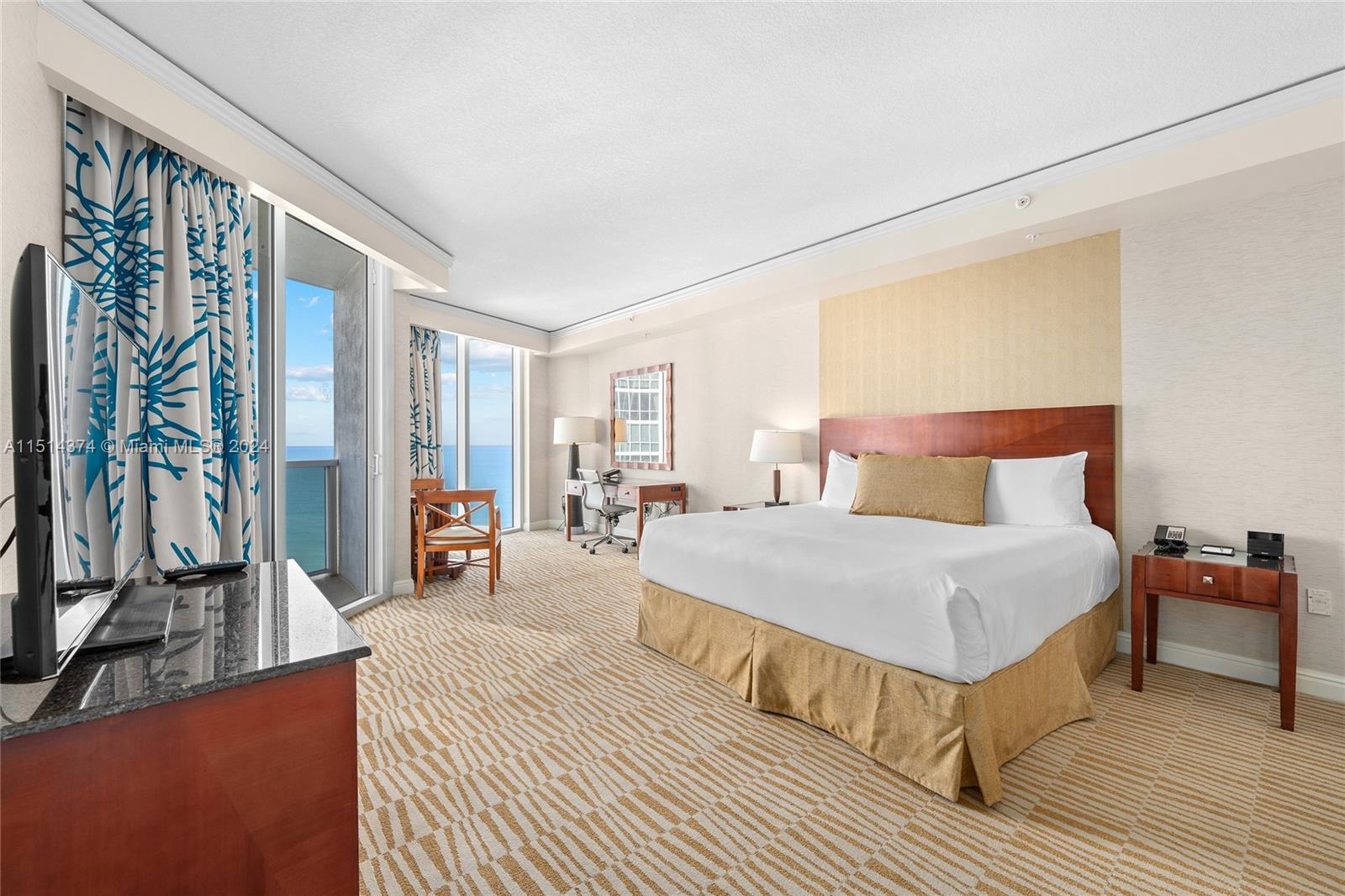 18001 Collins Ave 1205, Sunny Isles Beach, Florida 33160, 1 Bedroom Bedrooms, ,1 BathroomBathrooms,Residential,For Sale,18001 Collins Ave 1205,A11514374
