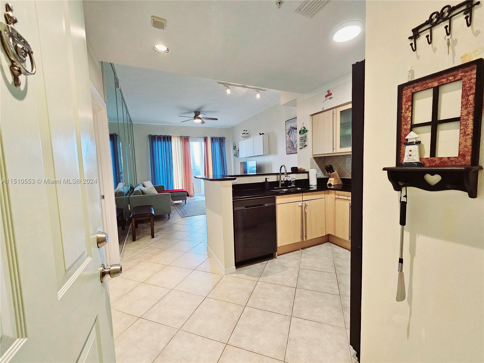 2080 S Ocean Dr 104, Hallandale Beach, Florida 33009, 1 Bedroom Bedrooms, ,1 BathroomBathrooms,Residentiallease,For Rent,2080 S Ocean Dr 104,A11510553