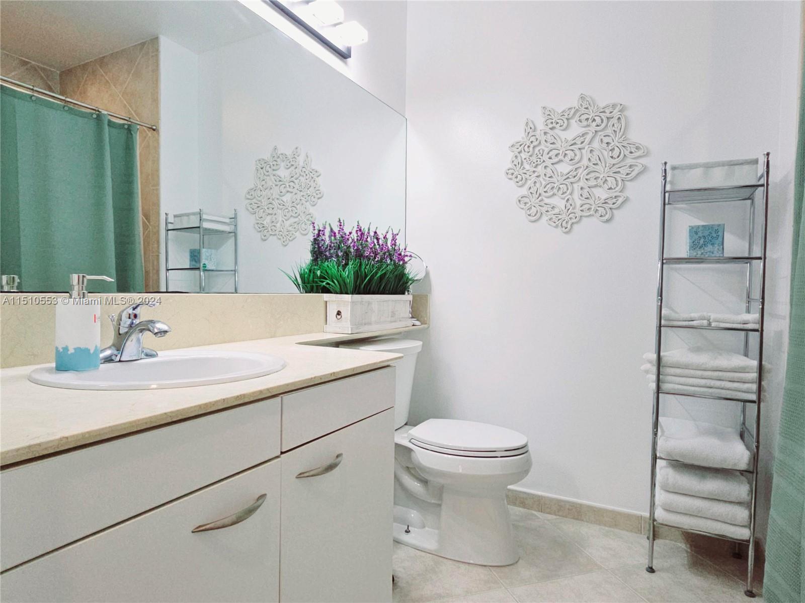 2080 S Ocean Dr 104, Hallandale Beach, Florida 33009, 1 Bedroom Bedrooms, ,1 BathroomBathrooms,Residentiallease,For Rent,2080 S Ocean Dr 104,A11510553