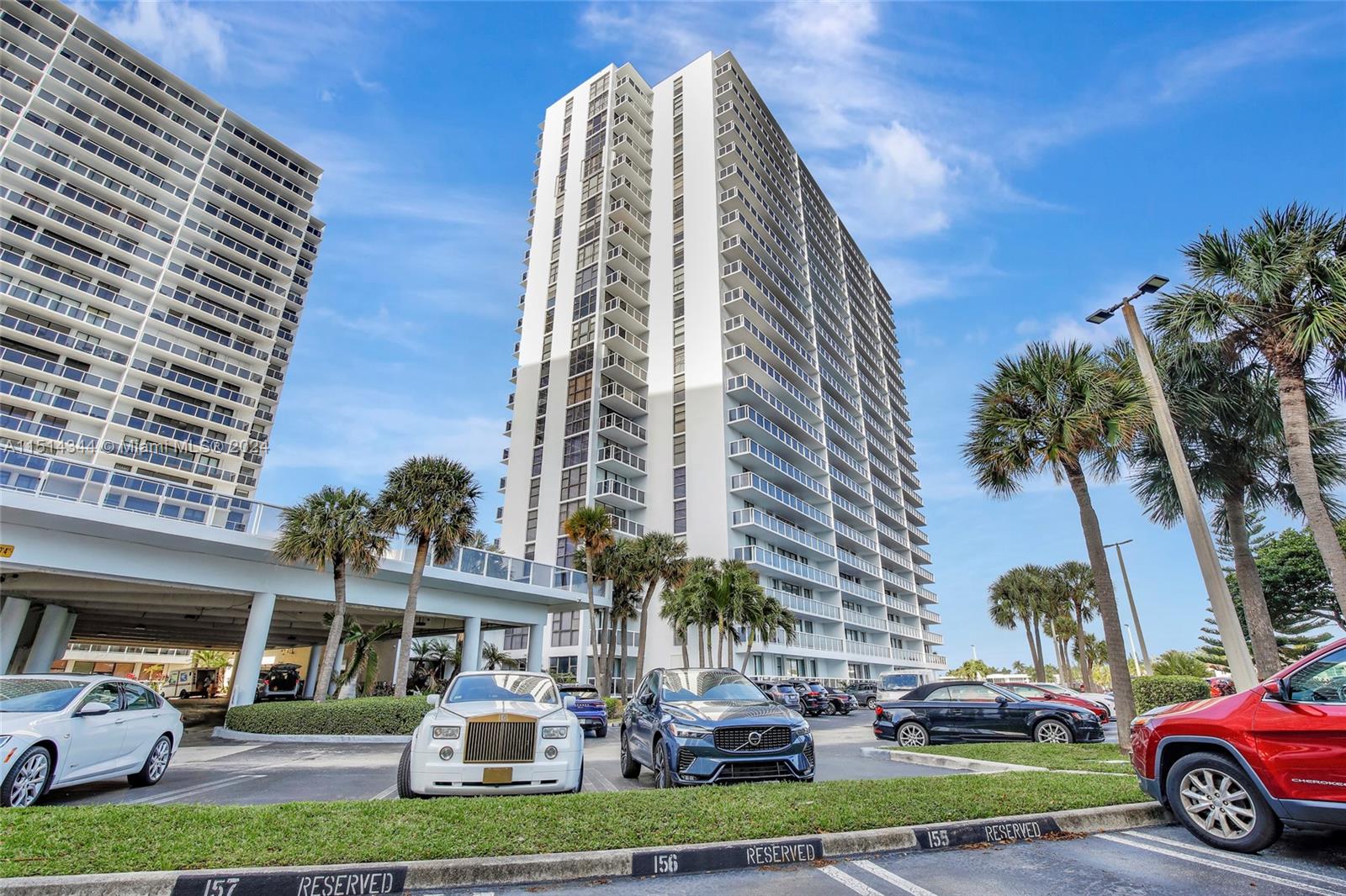 20515 E Country Club Dr 2147, Aventura, Florida 33180, 3 Bedrooms Bedrooms, ,3 BathroomsBathrooms,Residential,For Sale,20515 E Country Club Dr 2147,A11514344