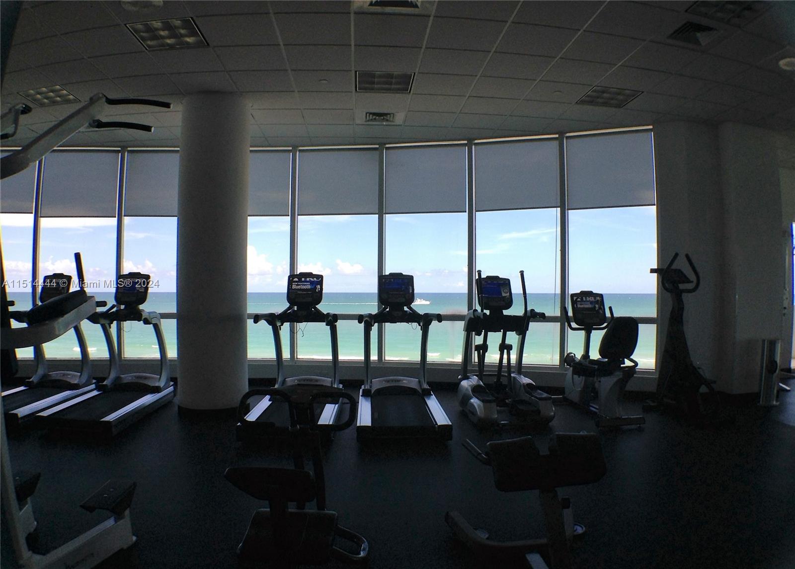 6365 Collins Ave 4406, Miami Beach, Florida 33141, 2 Bedrooms Bedrooms, ,2 BathroomsBathrooms,Residentiallease,For Rent,6365 Collins Ave 4406,A11514444