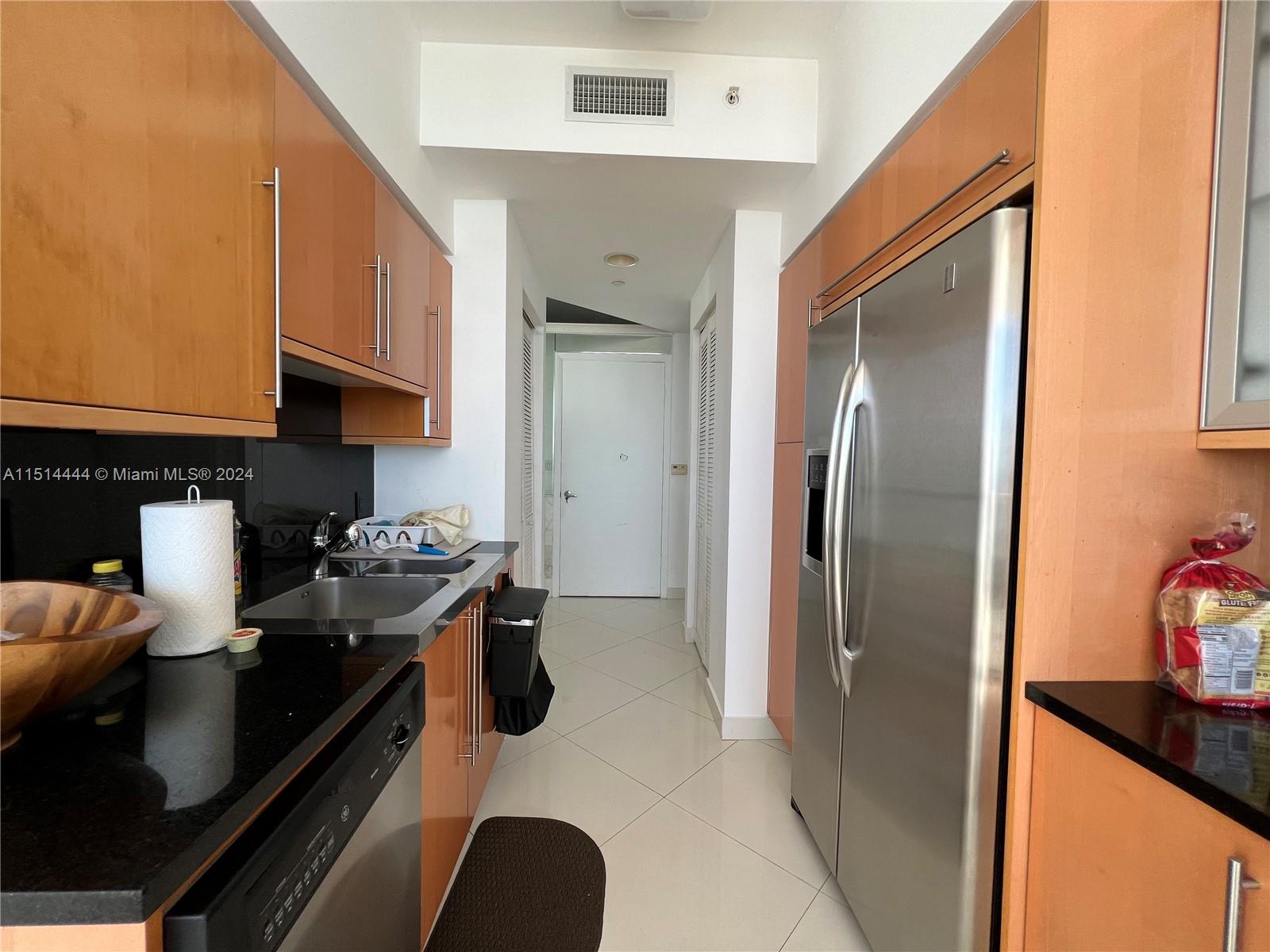 6365 Collins Ave 4406, Miami Beach, Florida 33141, 2 Bedrooms Bedrooms, ,2 BathroomsBathrooms,Residentiallease,For Rent,6365 Collins Ave 4406,A11514444
