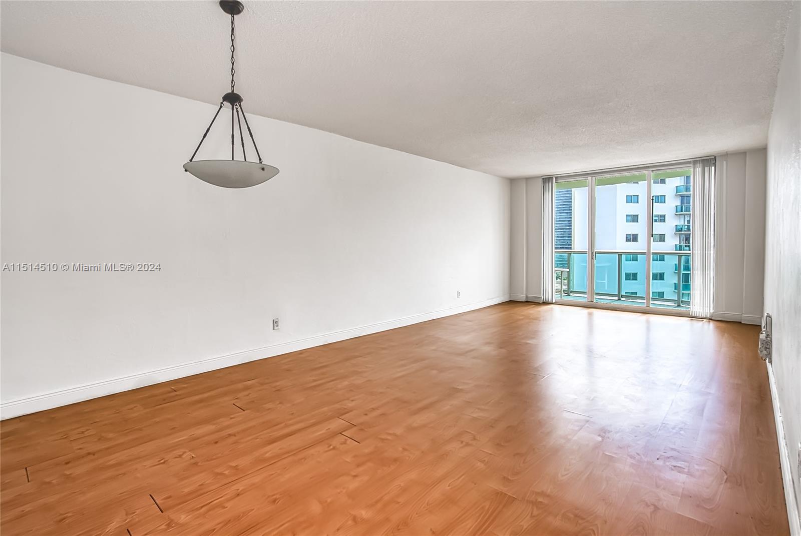 19390 Collins Ave, Sunny Isles Beach, FL, 33160 United States, 2 Bedrooms Bedrooms, ,2 BathroomsBathrooms,Residential,For Sale,Collins Ave,A11514510