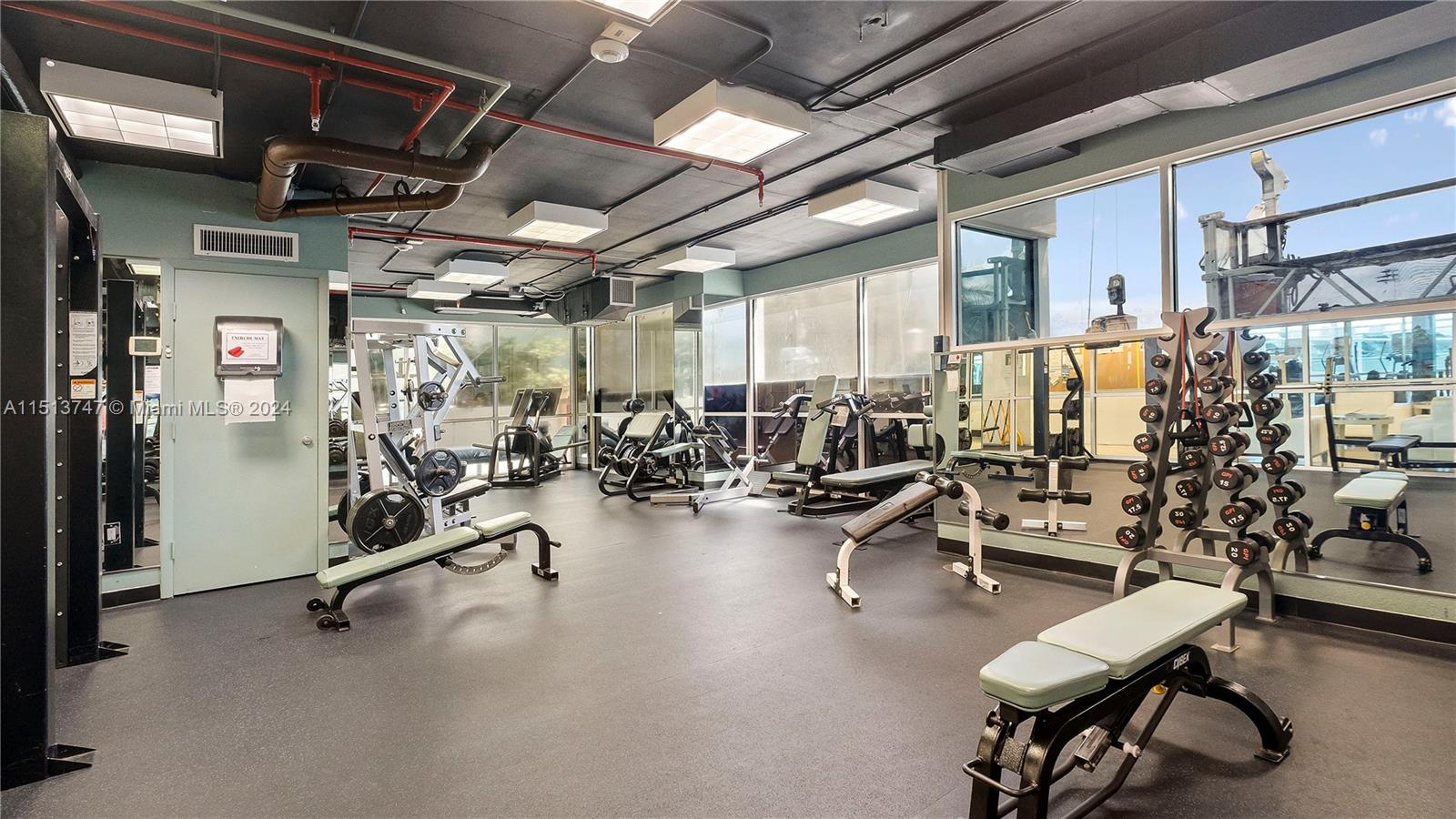 650 West Ave 304, Miami Beach, Florida 33139, 1 Bedroom Bedrooms, ,1 BathroomBathrooms,Residentiallease,For Rent,650 West Ave 304,A11513747