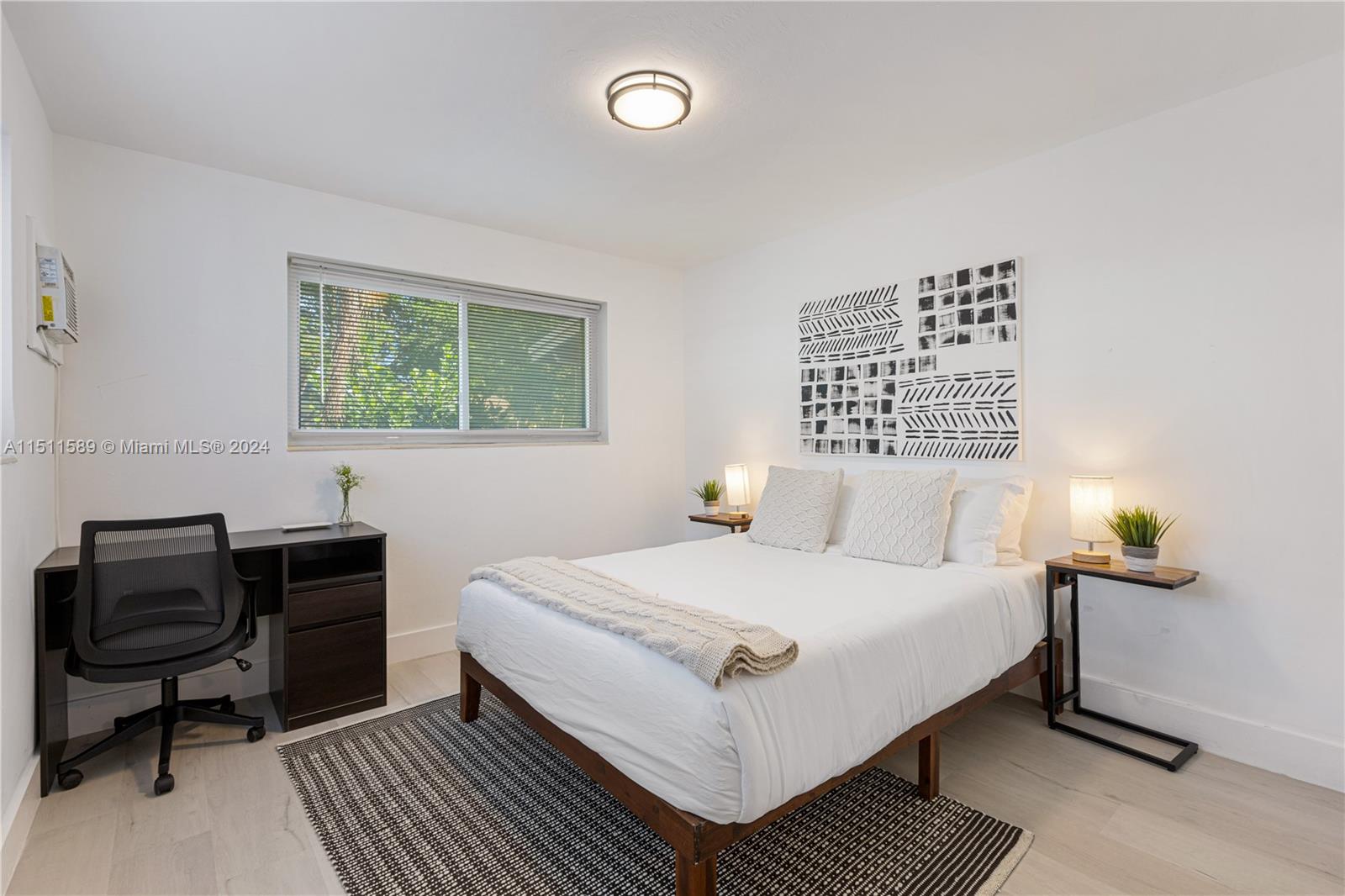 1304 NE 11th St, Fort Lauderdale, Florida 33304, ,Residentialincome,For Sale,1304 NE 11th St,A11511589