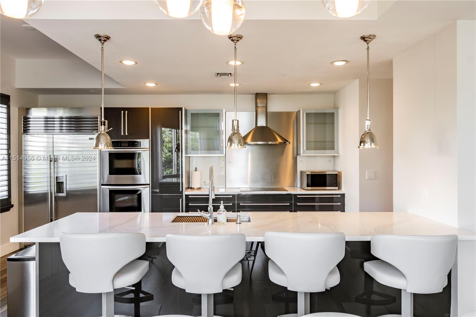 6101 Aqua Ave 302, Miami Beach, Florida 33141, 3 Bedrooms Bedrooms, ,3 BathroomsBathrooms,Residential,For Sale,6101 Aqua Ave 302,A11514356