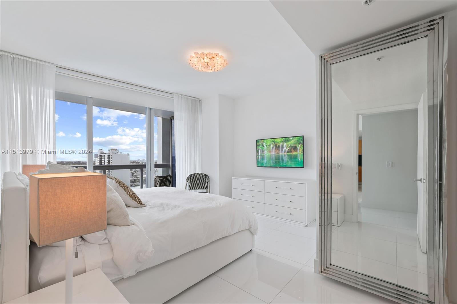 6899 Collins Ave 1410, Miami Beach, Florida 33141, 2 Bedrooms Bedrooms, ,2 BathroomsBathrooms,Residentiallease,For Rent,6899 Collins Ave 1410,A11513979