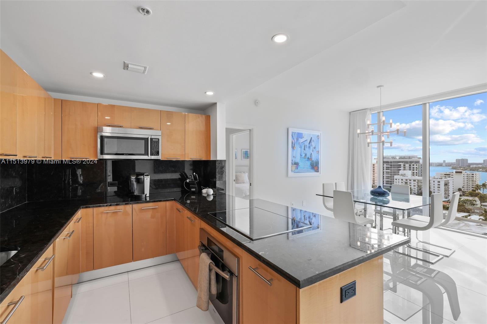 6899 Collins Ave 1410, Miami Beach, Florida 33141, 2 Bedrooms Bedrooms, ,2 BathroomsBathrooms,Residentiallease,For Rent,6899 Collins Ave 1410,A11513979