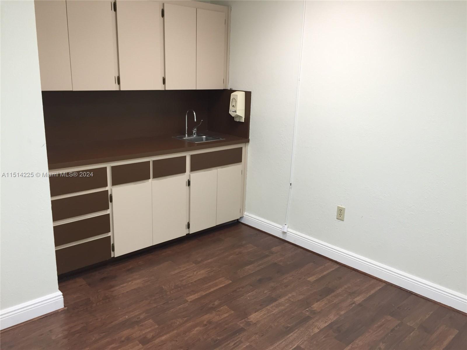 9299 SW 152nd St 200, Palmetto Bay, Florida 33157, ,Commercialsale,For Sale,9299 SW 152nd St 200,A11514225