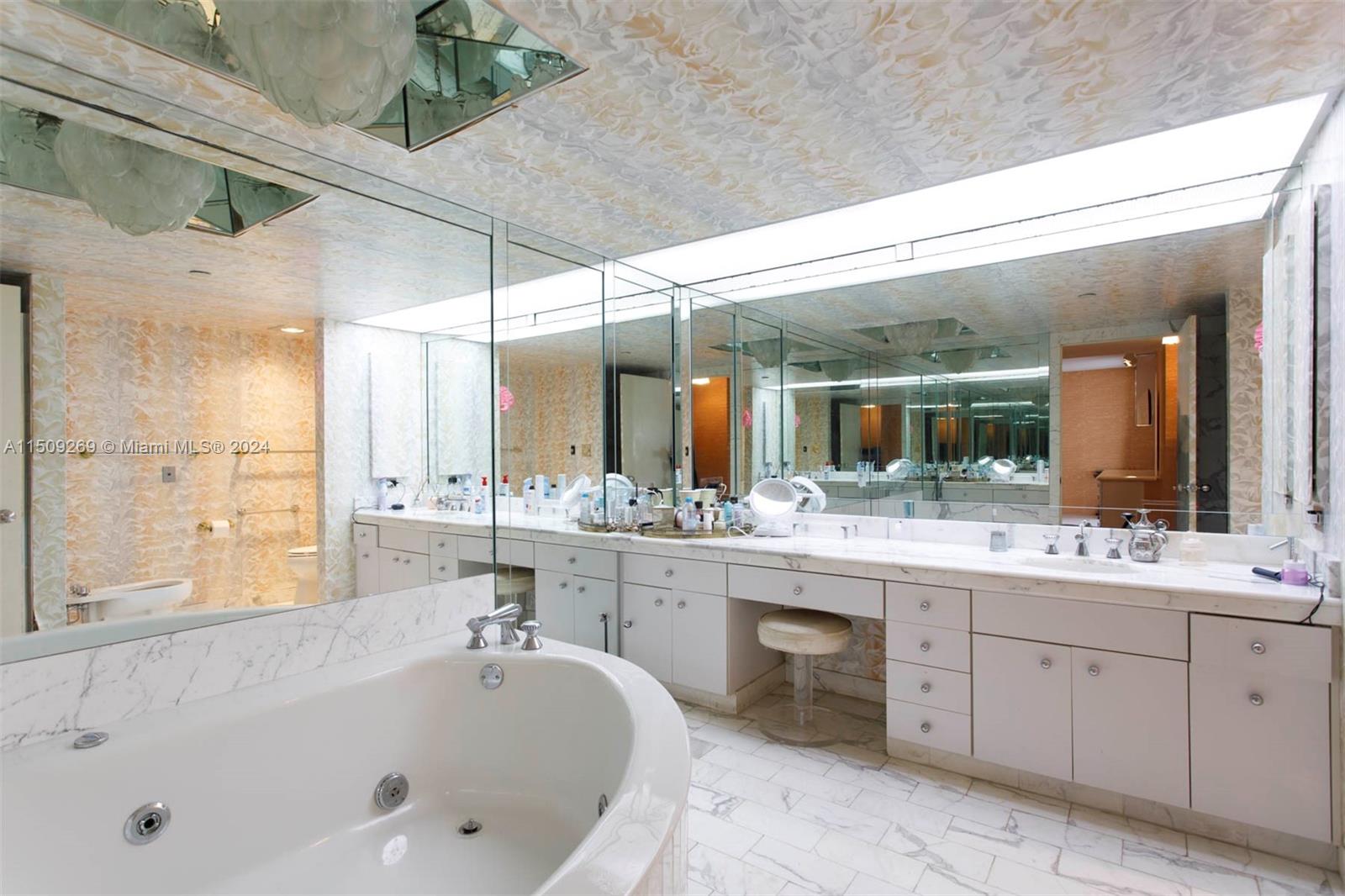 19667 Turnberry Way 7-F, Aventura, Florida 33180, 2 Bedrooms Bedrooms, ,2 BathroomsBathrooms,Residential,For Sale,19667 Turnberry Way 7-F,A11509269