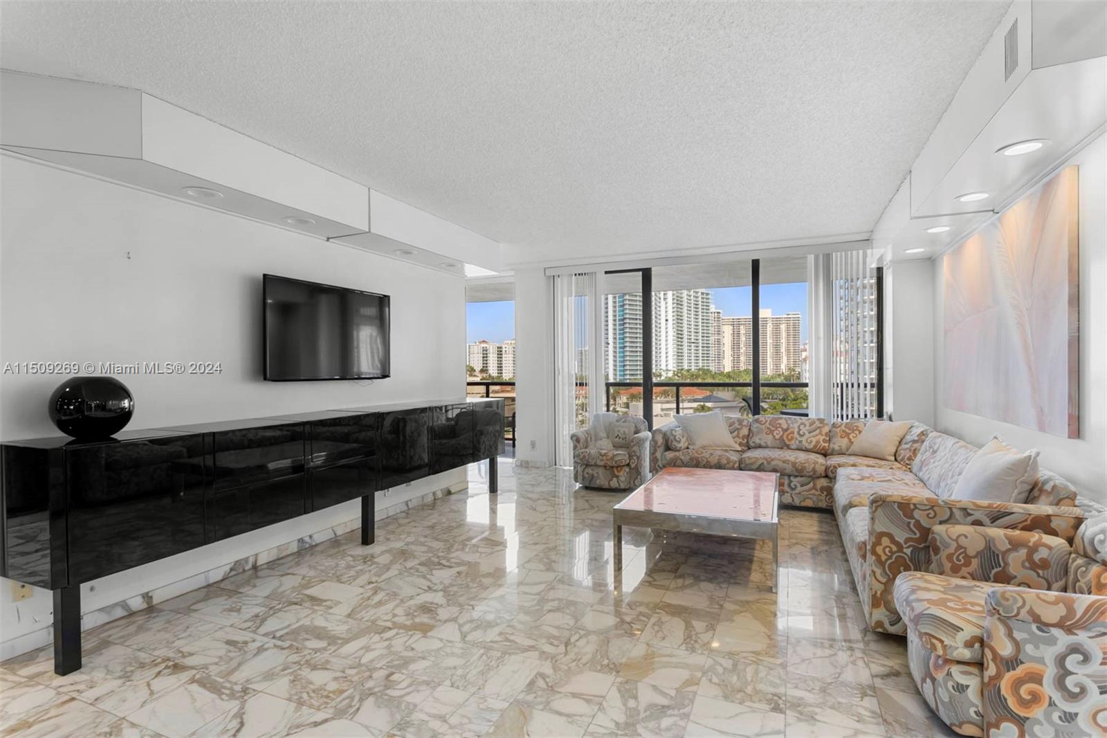 19667 Turnberry Way 7-F, Aventura, Florida 33180, 2 Bedrooms Bedrooms, ,2 BathroomsBathrooms,Residential,For Sale,19667 Turnberry Way 7-F,A11509269