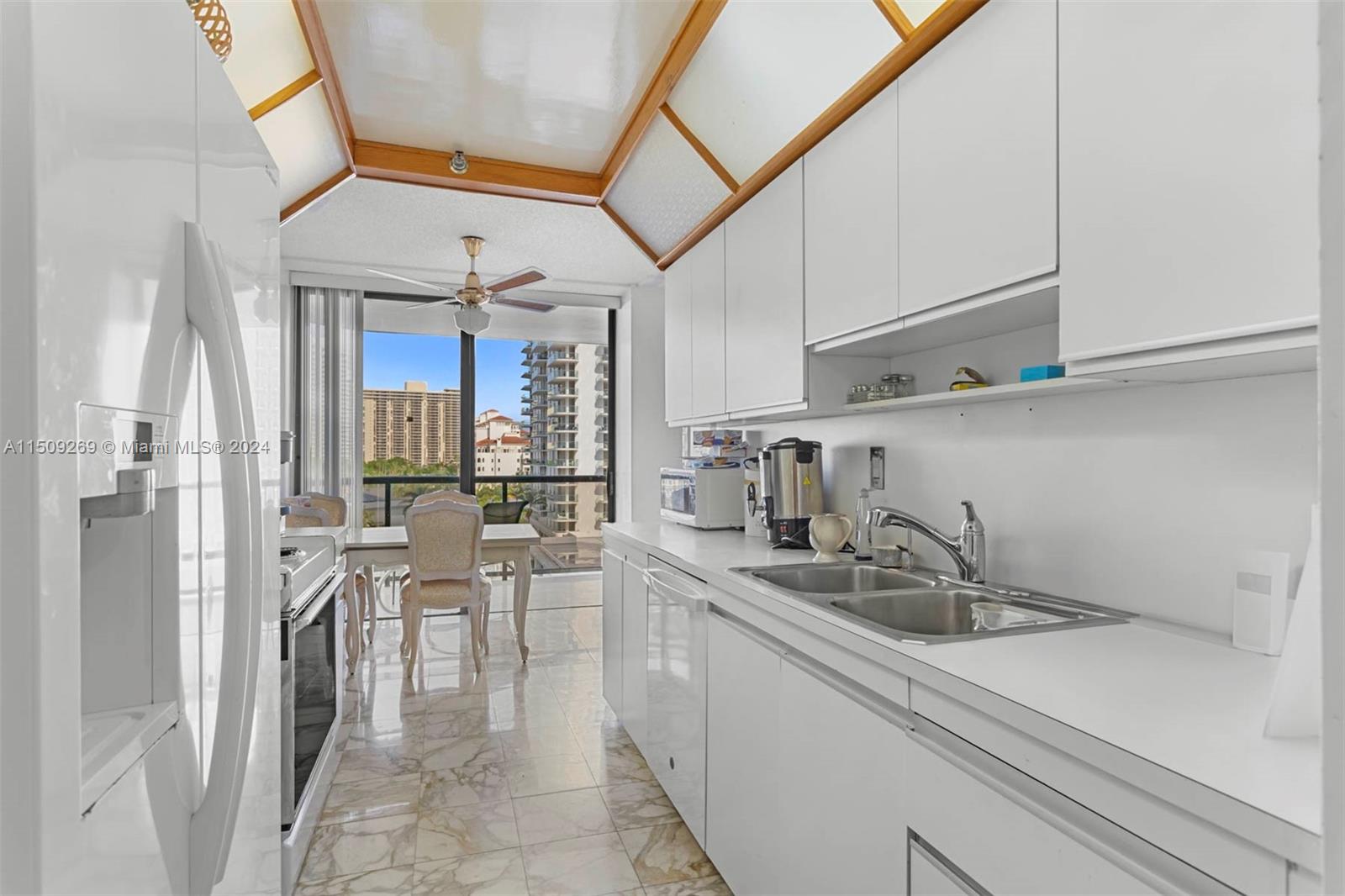 19667 Turnberry Way 7-F, Aventura, Florida 33180, 2 Bedrooms Bedrooms, ,2 BathroomsBathrooms,Residential,For Sale,19667 Turnberry Way 7-F,A11509269