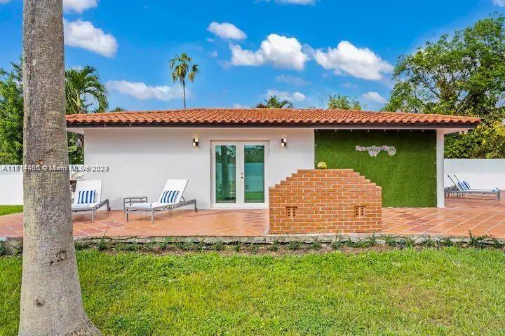 12040 43rd St, Miami, FL, 33175 United States, 10 Bedrooms Bedrooms, ,6 BathroomsBathrooms,Residential,For Sale,43rd St,A11514060