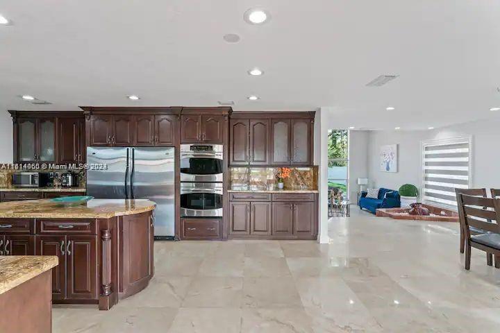 12040 43rd St, Miami, FL, 33175 United States, 10 Bedrooms Bedrooms, ,6 BathroomsBathrooms,Residential,For Sale,43rd St,A11514060