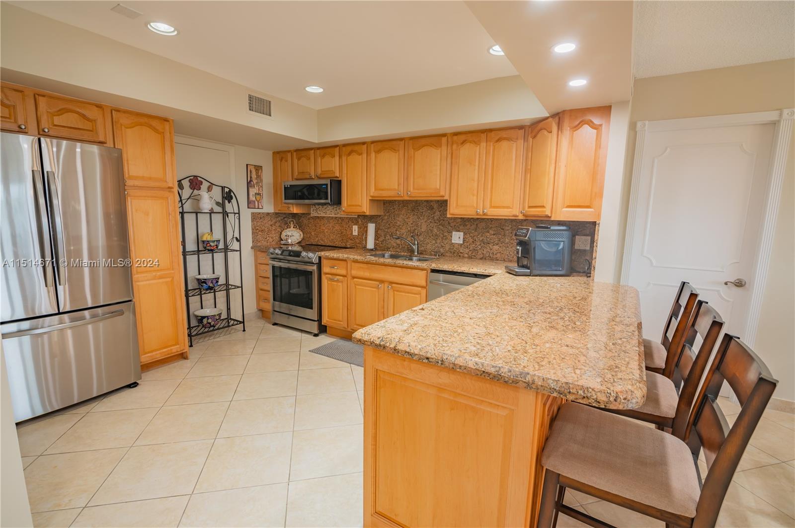 200 Diplomat Pkwy 533, Hallandale Beach, Florida 33009, 2 Bedrooms Bedrooms, ,2 BathroomsBathrooms,Residential,For Sale,200 Diplomat Pkwy 533,A11514671