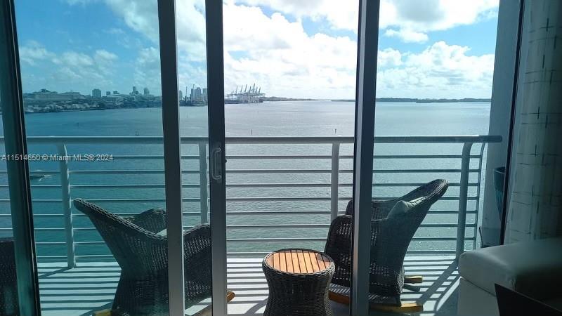 335 S Biscayne Blvd 1012, Miami, Florida 33131, 3 Bedrooms Bedrooms, ,2 BathroomsBathrooms,Residential,For Sale,335 S Biscayne Blvd 1012,A11514650