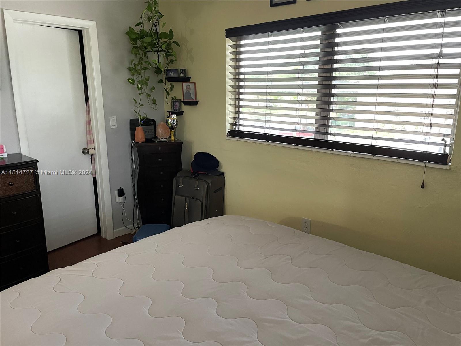 18801 2nd Ave, Miami, FL, 33179 United States, 1 Bedroom Bedrooms, ,1 BathroomBathrooms,Residential,For Sale,2nd Ave,A11514727