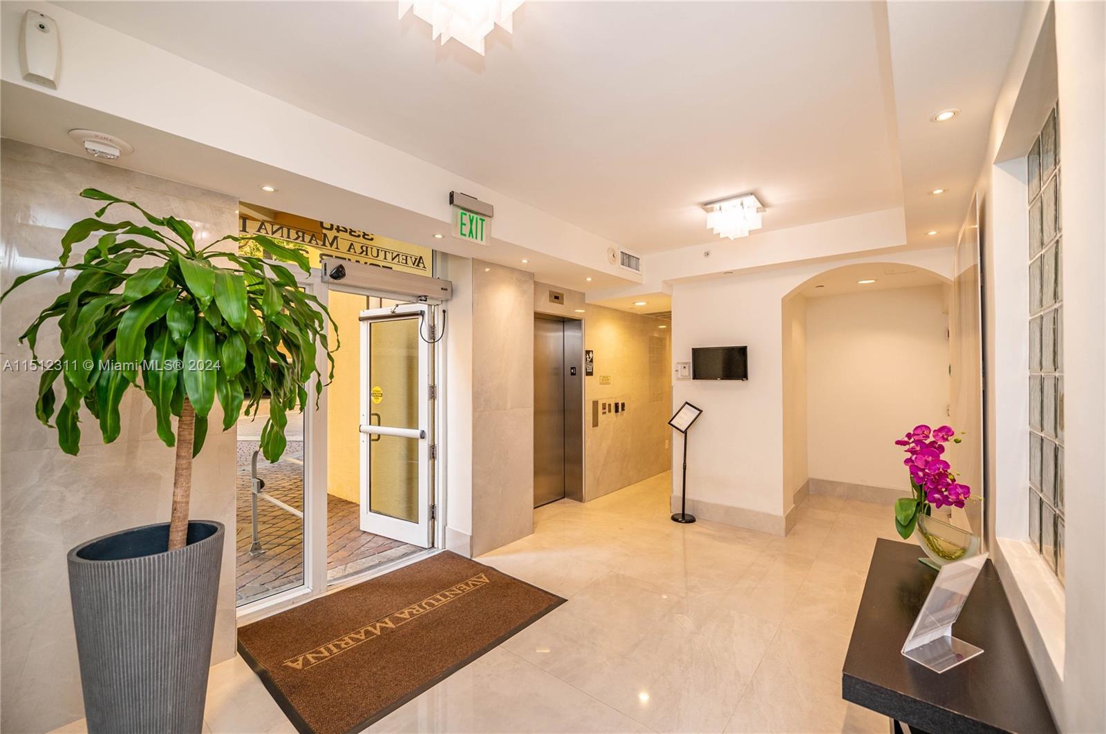 3340 190th St, Aventura, FL, 33180 United States, 3 Bedrooms Bedrooms, ,2 BathroomsBathrooms,Residential,For Sale,190th St,A11512311