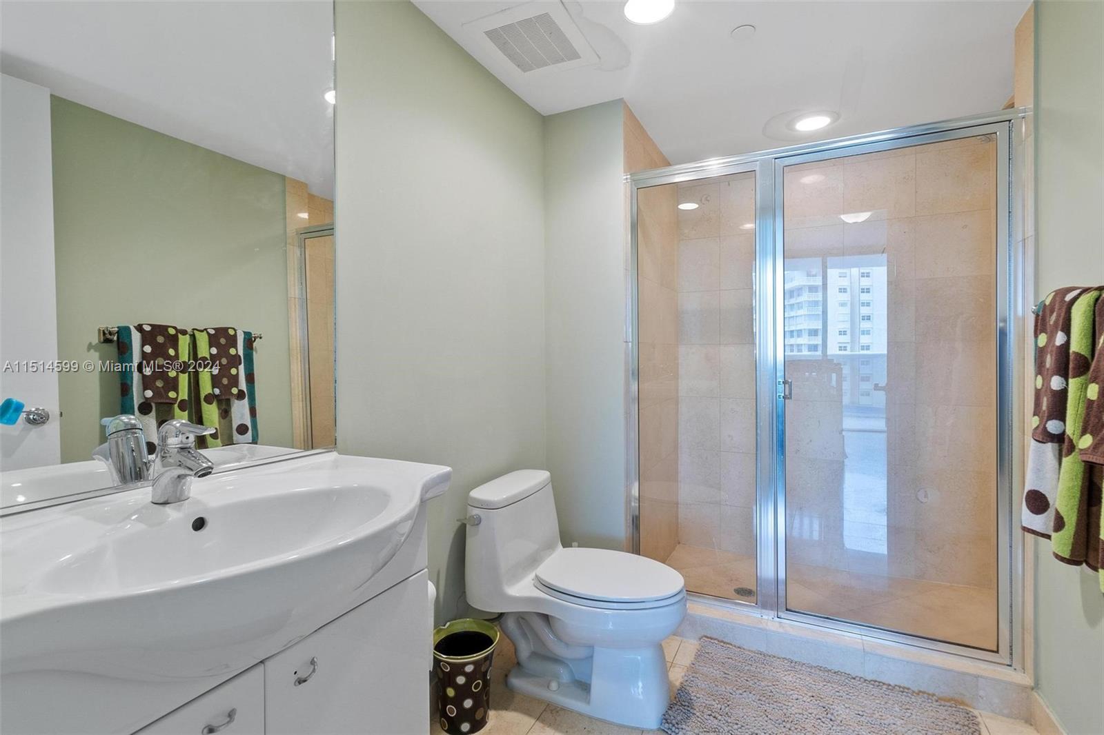 1800 S Ocean Dr 608, Hallandale Beach, Florida 33009, 3 Bedrooms Bedrooms, ,3 BathroomsBathrooms,Residentiallease,For Rent,1800 S Ocean Dr 608,A11514599