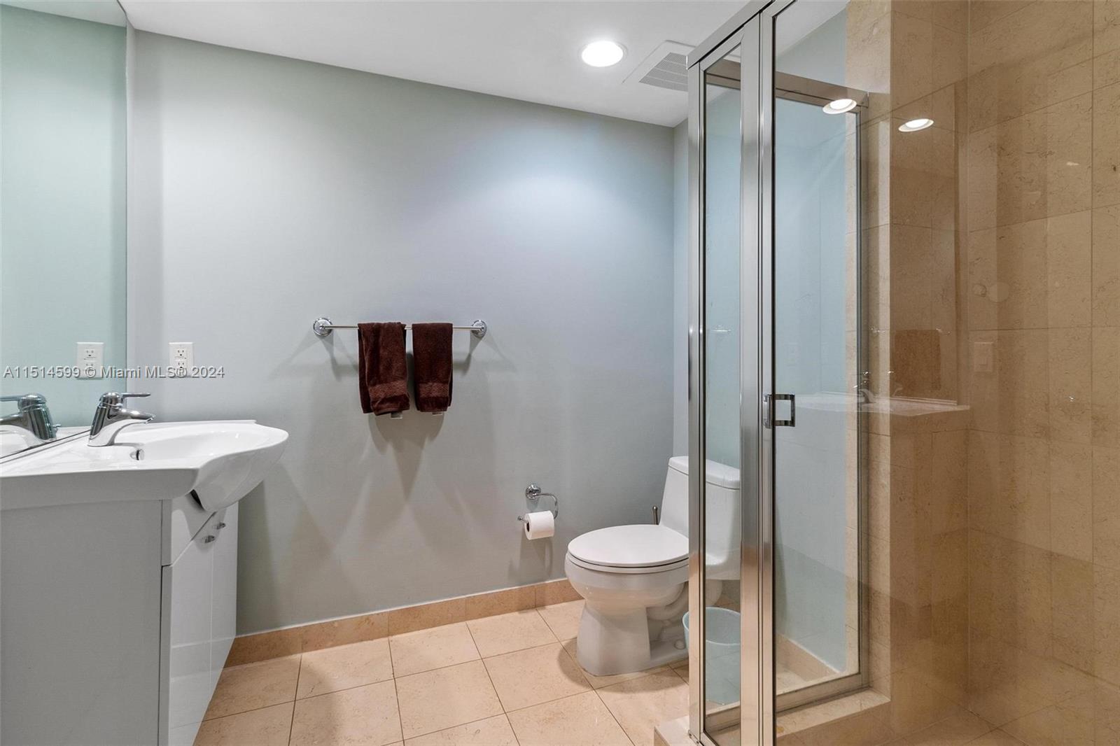 1800 S Ocean Dr 608, Hallandale Beach, Florida 33009, 3 Bedrooms Bedrooms, ,3 BathroomsBathrooms,Residentiallease,For Rent,1800 S Ocean Dr 608,A11514599