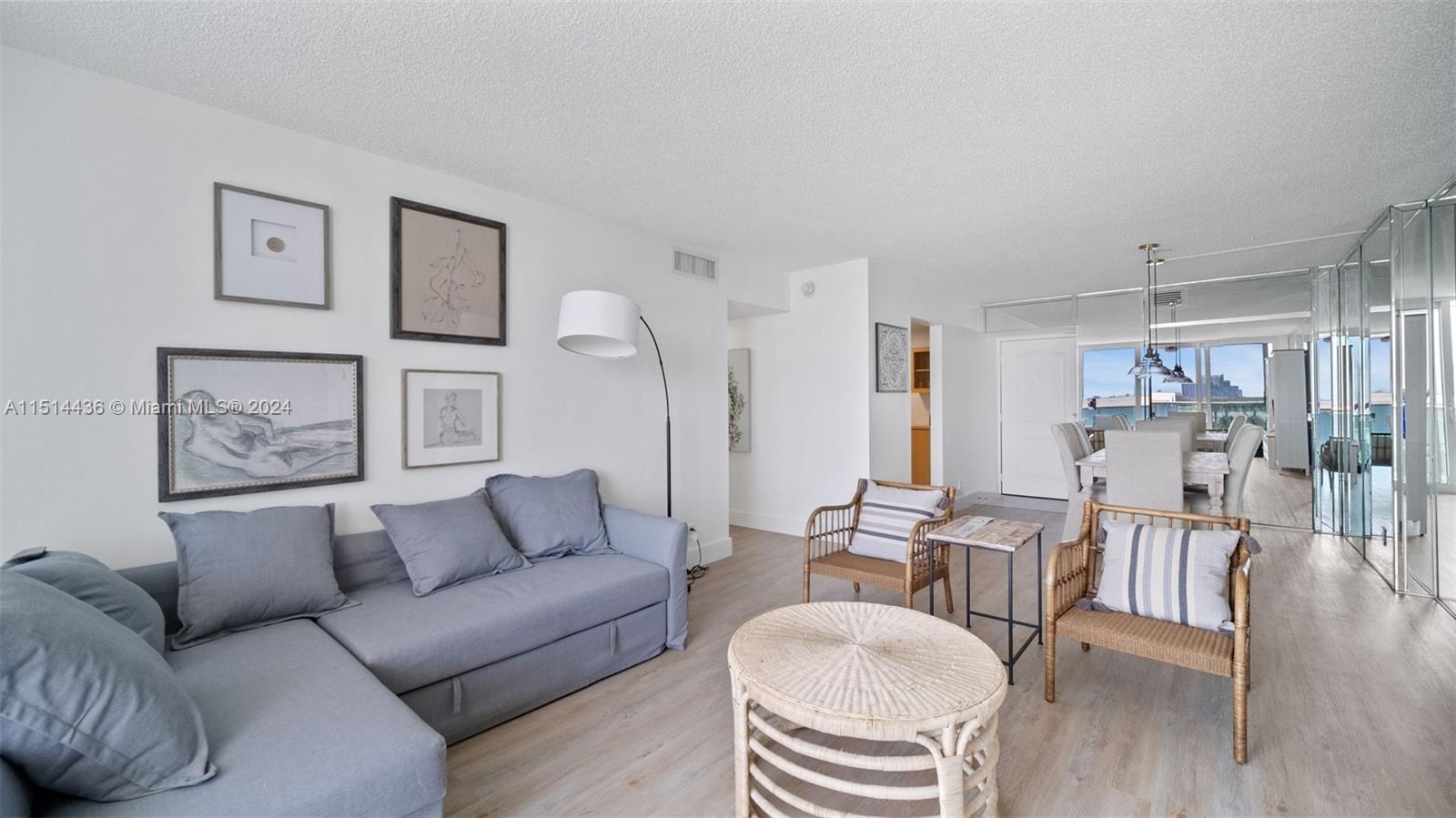 100 Bayview Dr 1024, Sunny Isles Beach, Florida 33160, 2 Bedrooms Bedrooms, ,2 BathroomsBathrooms,Residentiallease,For Rent,100 Bayview Dr 1024,A11514436