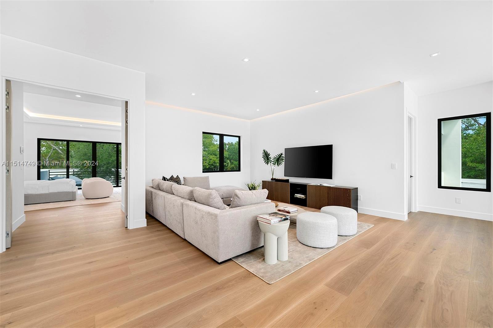 9751 63rd Ct, Pinecrest, FL, 33156 United States, 7 Bedrooms Bedrooms, ,8 BathroomsBathrooms,Residential,For Sale,63rd Ct,A11514749