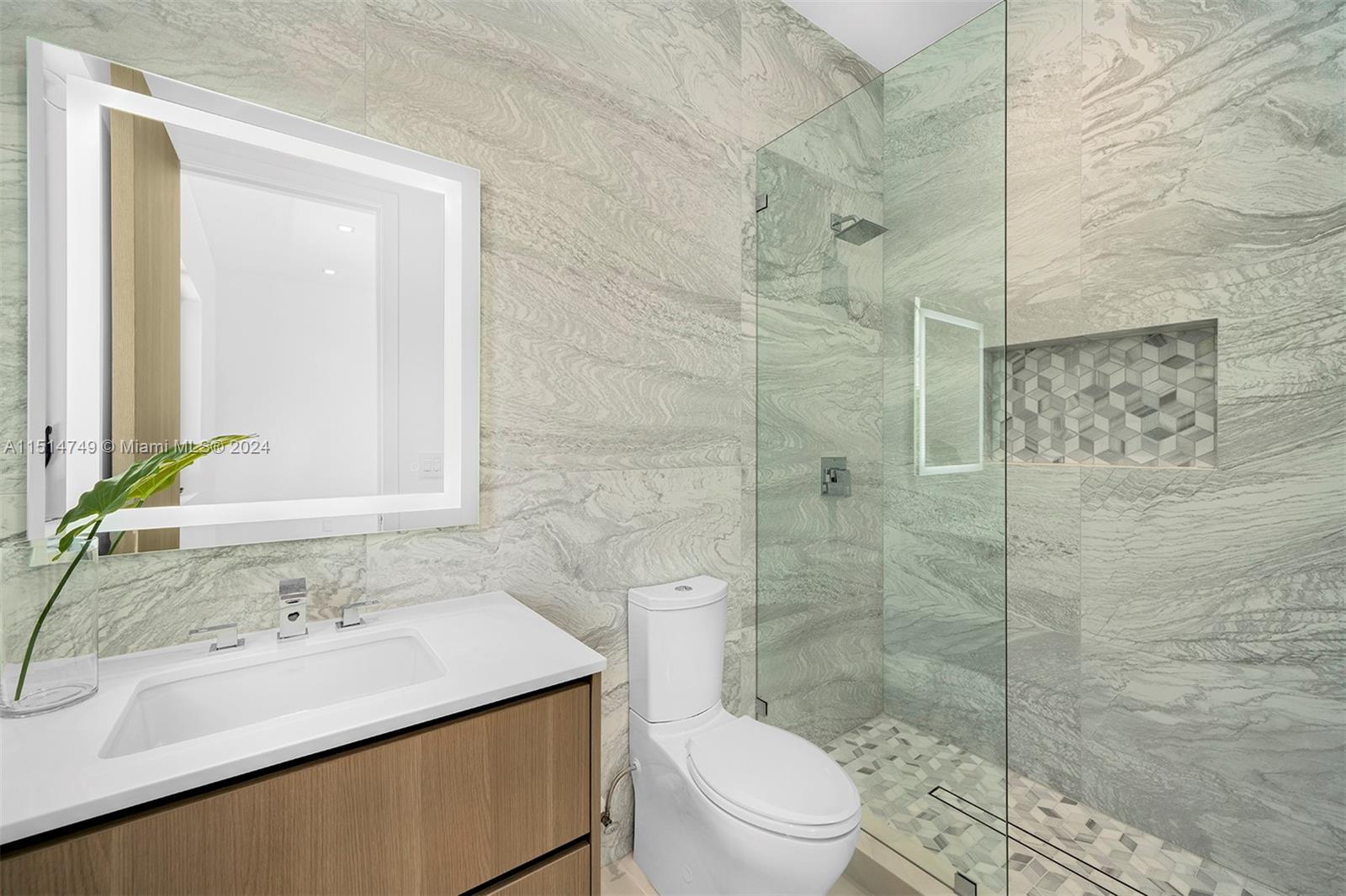 9751 63rd Ct, Pinecrest, FL, 33156 United States, 7 Bedrooms Bedrooms, ,8 BathroomsBathrooms,Residential,For Sale,63rd Ct,A11514749