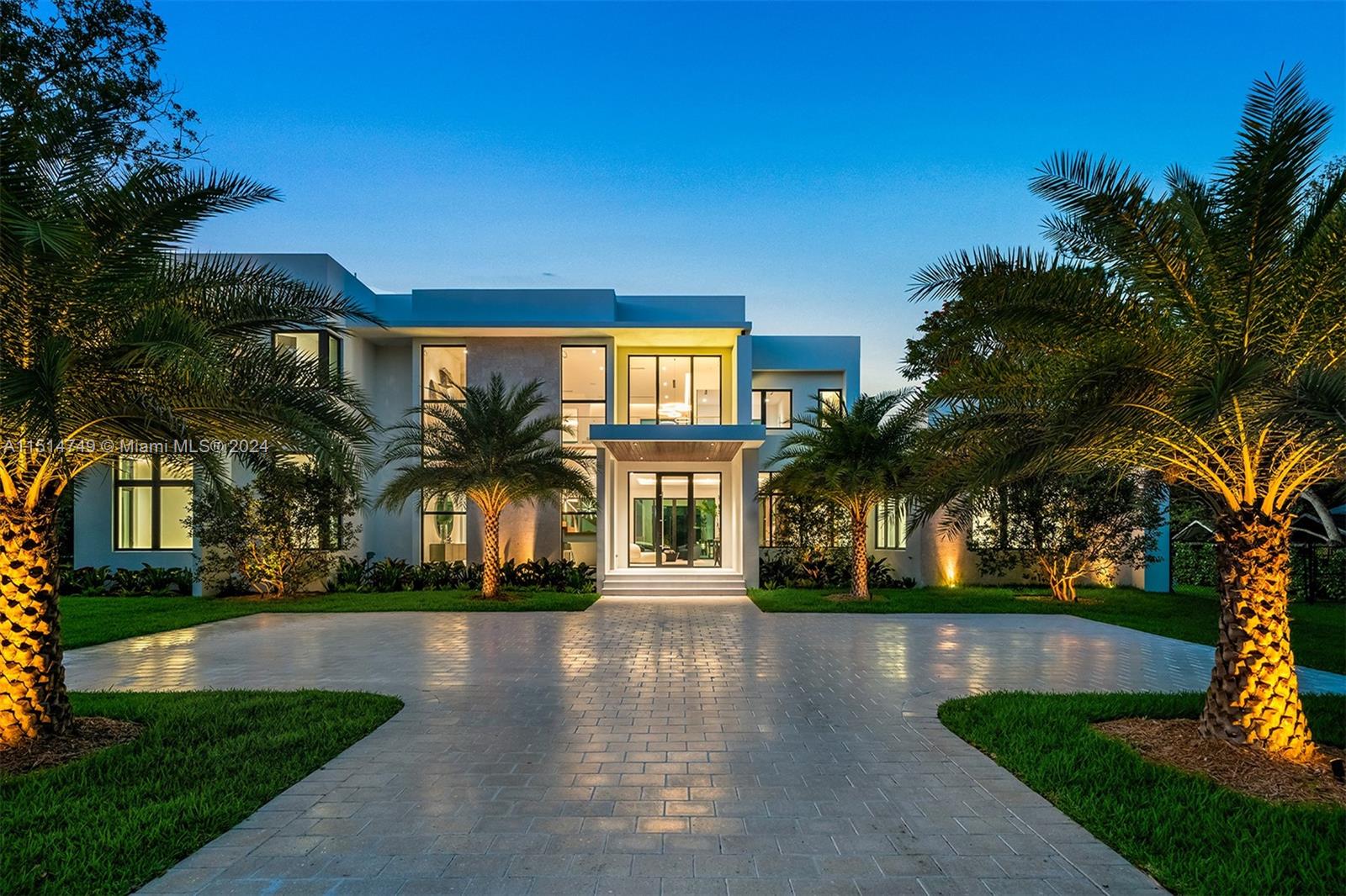 9751 63rd Ct, Pinecrest, FL, 33156 United States, 7 Bedrooms Bedrooms, ,8 BathroomsBathrooms,Residential,For Sale,63rd Ct,A11514749