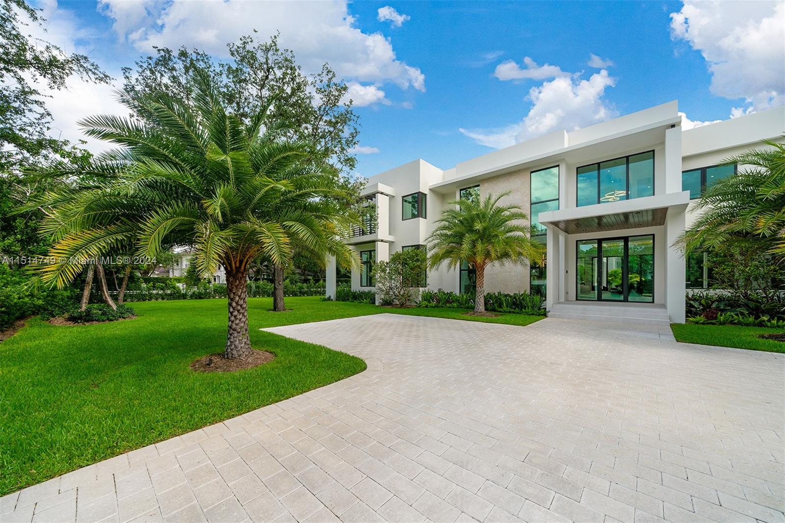 9751 63rd Ct, Pinecrest, FL, 33156 United States, 7 Bedrooms Bedrooms, ,8 BathroomsBathrooms,Residential,For Sale,63rd Ct,A11514749