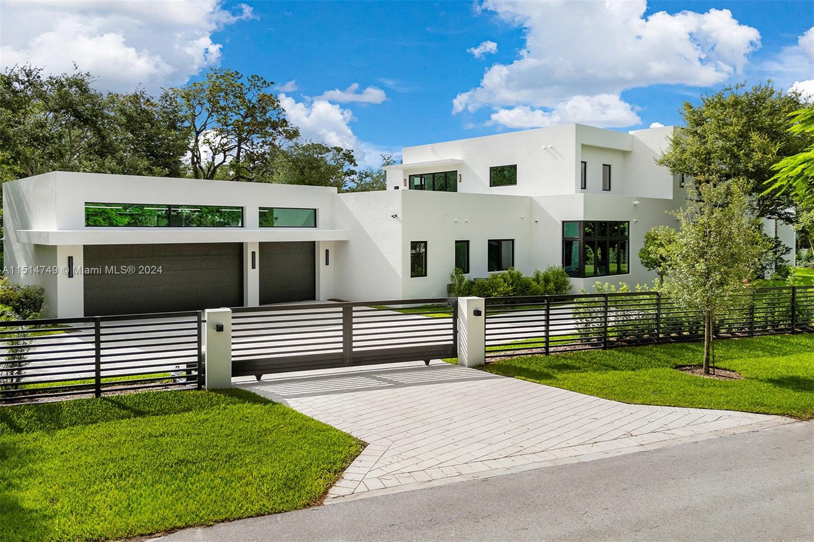 9751 63rd Ct, Pinecrest, FL, 33156 United States, 7 Bedrooms Bedrooms, ,8 BathroomsBathrooms,Residential,For Sale,63rd Ct,A11514749