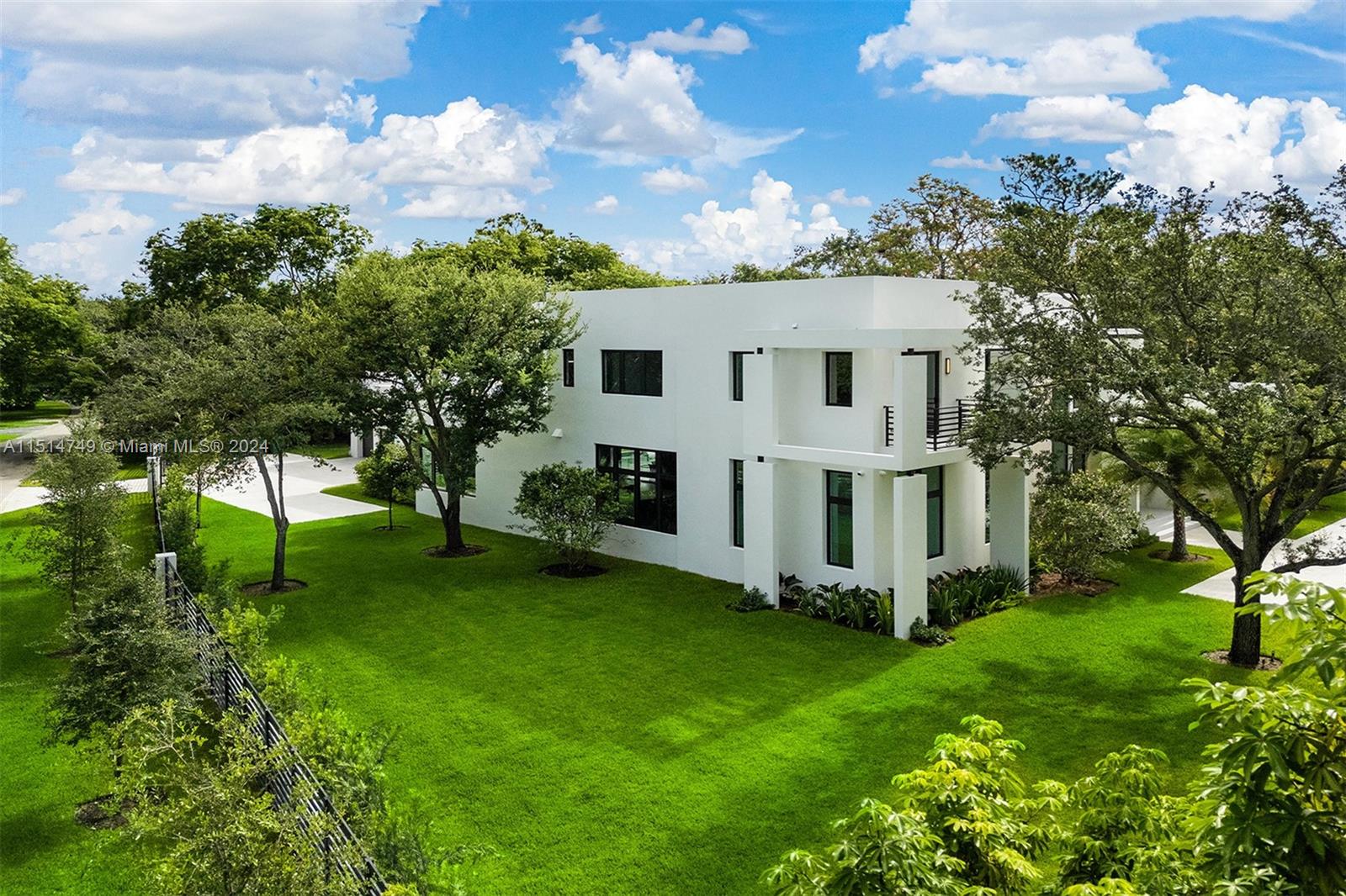 9751 63rd Ct, Pinecrest, FL, 33156 United States, 7 Bedrooms Bedrooms, ,8 BathroomsBathrooms,Residential,For Sale,63rd Ct,A11514749