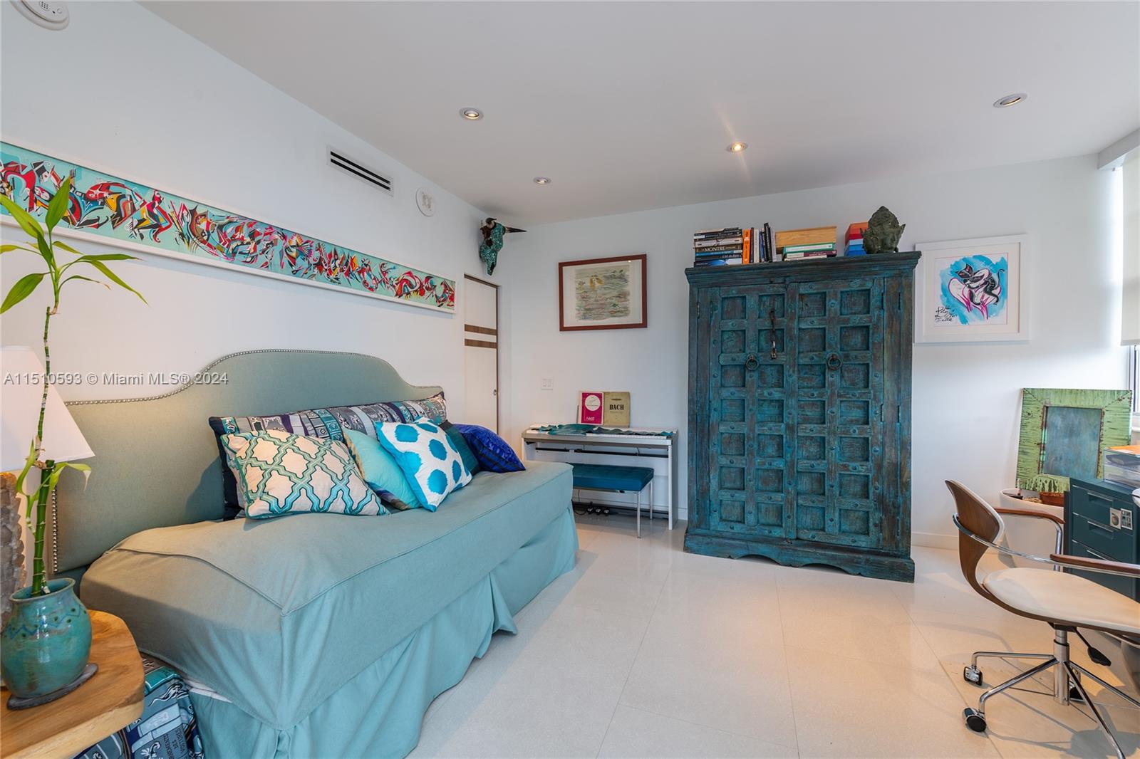 Miami Beach, Florida 33139, 2 Bedrooms Bedrooms, ,2 BathroomsBathrooms,Residential,For Sale,A11510593