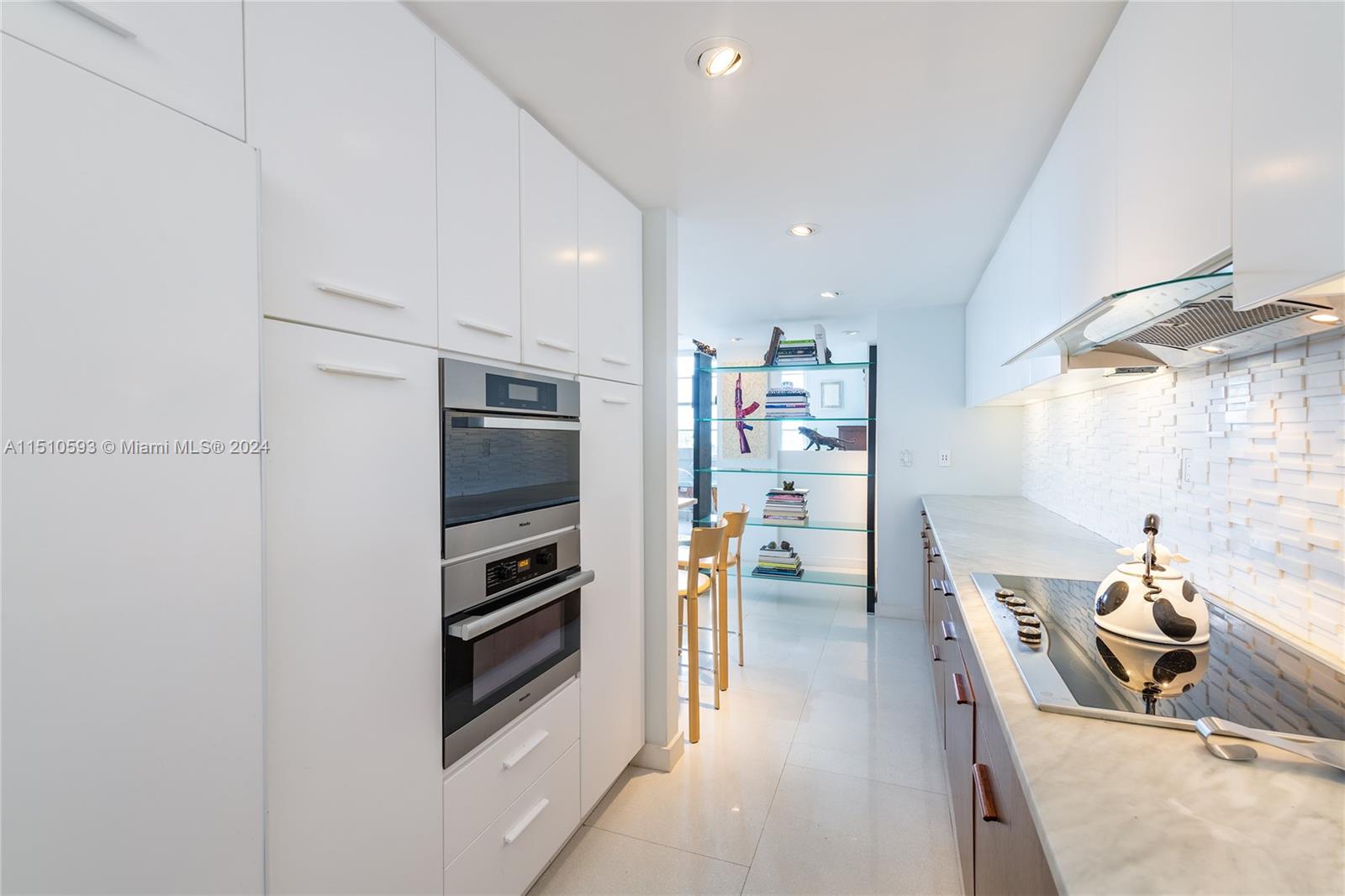 Miami Beach, Florida 33139, 2 Bedrooms Bedrooms, ,2 BathroomsBathrooms,Residential,For Sale,A11510593