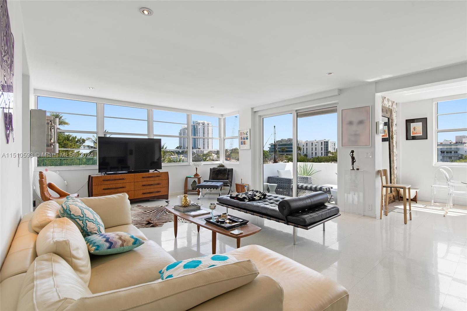 Miami Beach, Florida 33139, 2 Bedrooms Bedrooms, ,2 BathroomsBathrooms,Residential,For Sale,A11510593