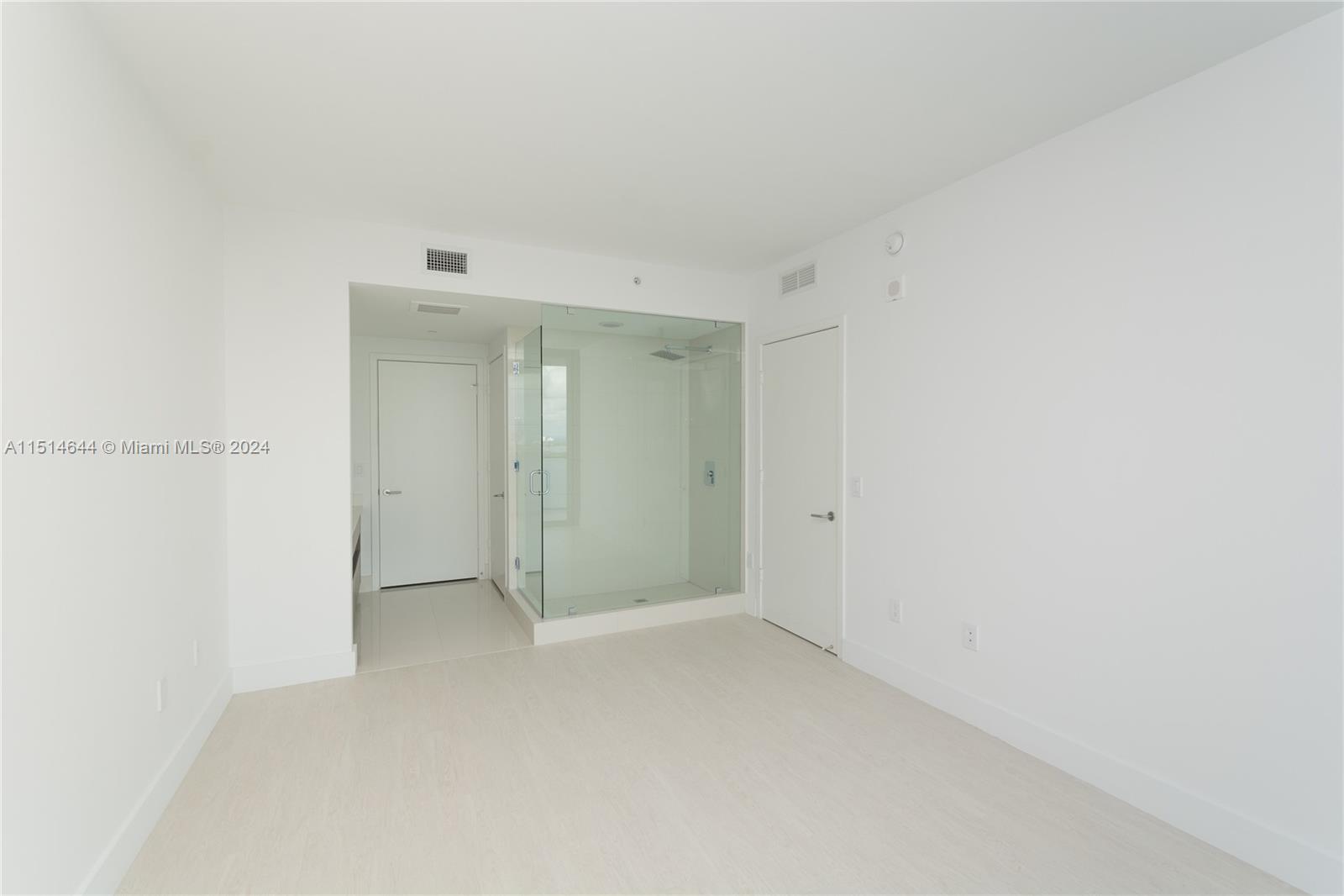 460 NE 28th St 3806, Miami, Florida 33137, 2 Bedrooms Bedrooms, ,2 BathroomsBathrooms,Residentiallease,For Rent,460 NE 28th St 3806,A11514644