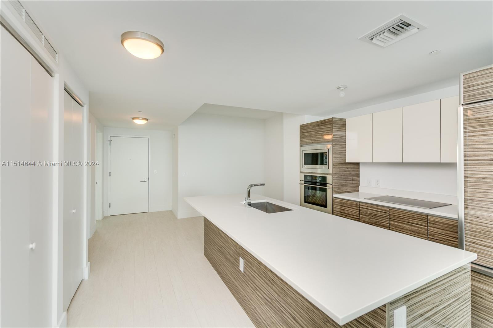 460 NE 28th St 3806, Miami, Florida 33137, 2 Bedrooms Bedrooms, ,2 BathroomsBathrooms,Residentiallease,For Rent,460 NE 28th St 3806,A11514644