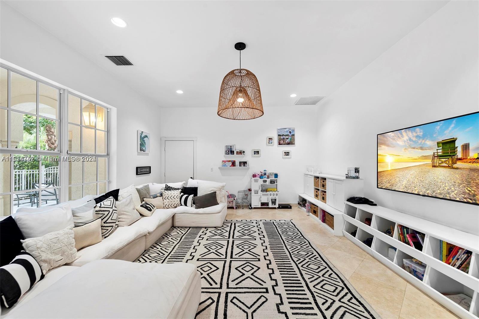 3802 NE 199th Ter 3802, Aventura, Florida 33180, 5 Bedrooms Bedrooms, ,4 BathroomsBathrooms,Residentiallease,For Rent,3802 NE 199th Ter 3802,A11514752