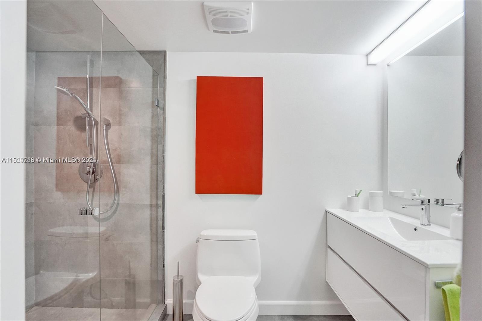 2407 NE 9th St 104, Hallandale Beach, Florida 33009, 2 Bedrooms Bedrooms, ,2 BathroomsBathrooms,Residential,For Sale,2407 NE 9th St 104,A11514716