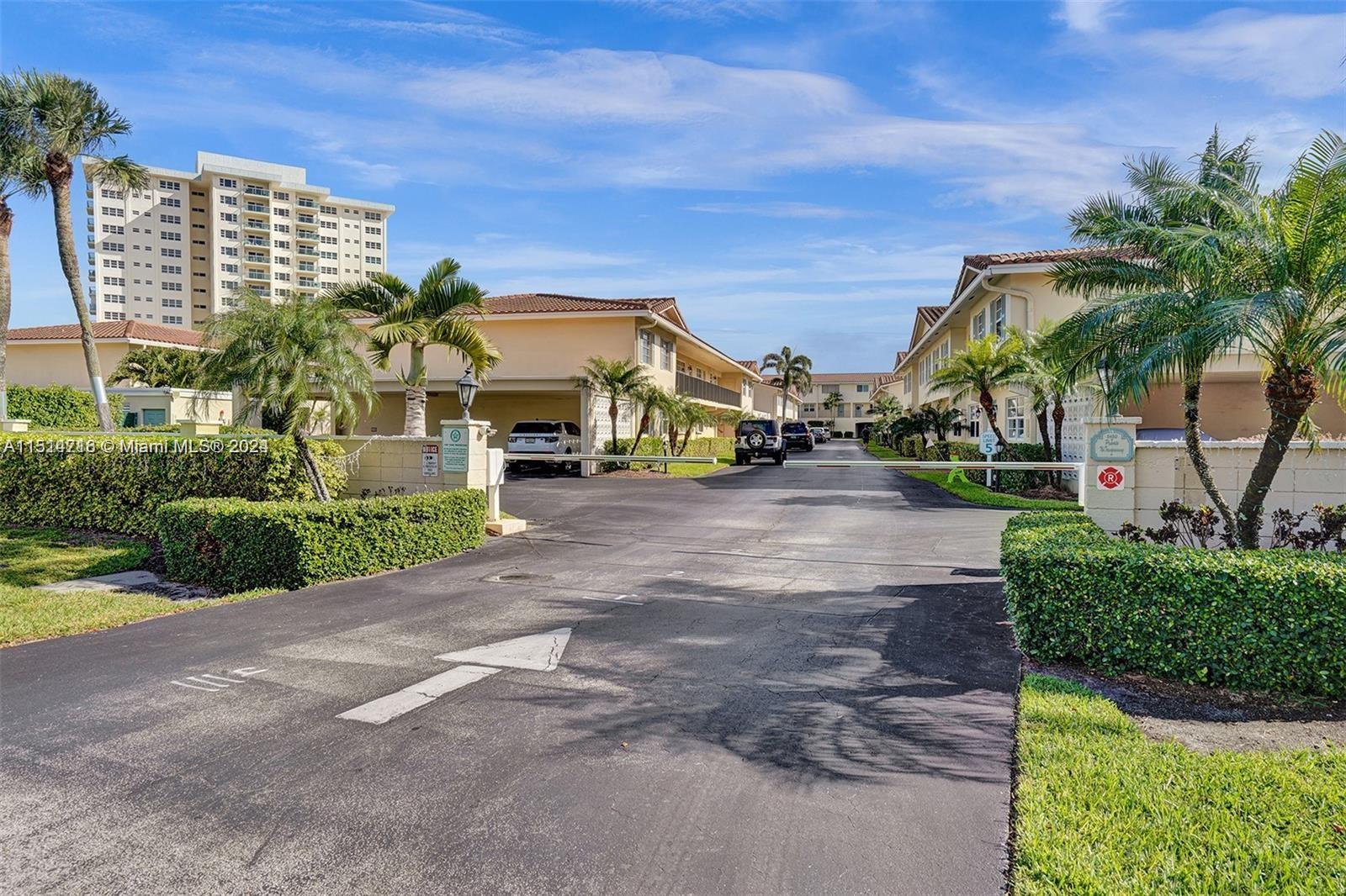 2407 NE 9th St 104, Hallandale Beach, Florida 33009, 2 Bedrooms Bedrooms, ,2 BathroomsBathrooms,Residential,For Sale,2407 NE 9th St 104,A11514716