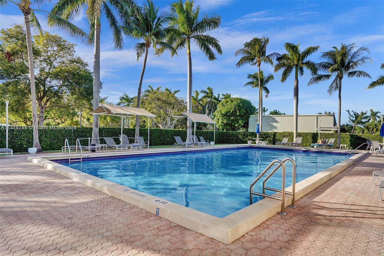 2407 NE 9th St 104, Hallandale Beach, Florida 33009, 2 Bedrooms Bedrooms, ,2 BathroomsBathrooms,Residential,For Sale,2407 NE 9th St 104,A11514716