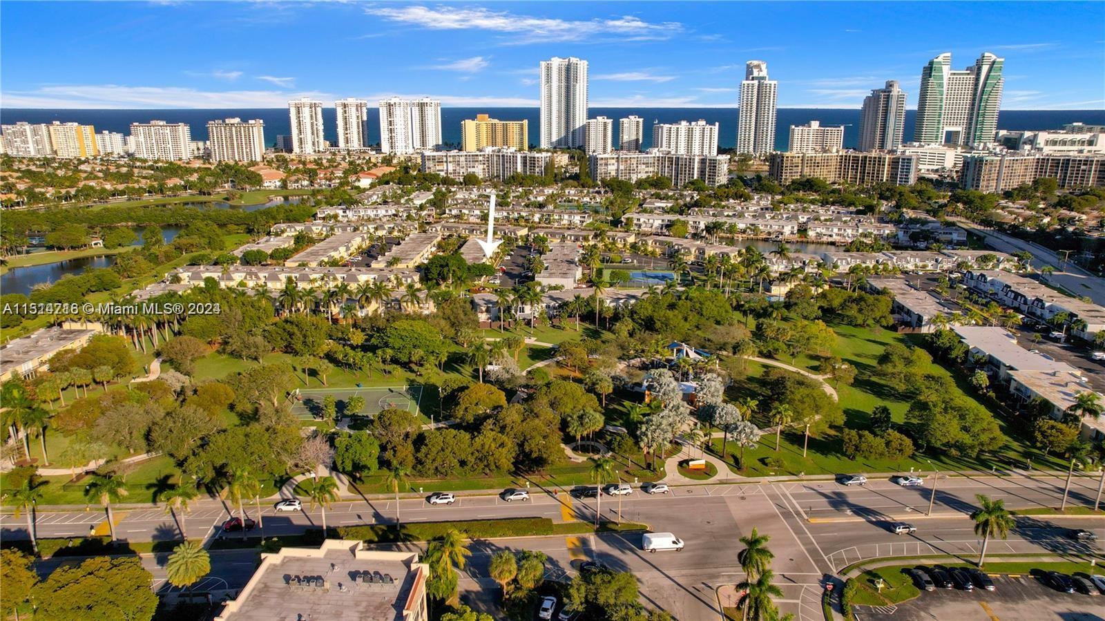 2407 NE 9th St 104, Hallandale Beach, Florida 33009, 2 Bedrooms Bedrooms, ,2 BathroomsBathrooms,Residential,For Sale,2407 NE 9th St 104,A11514716