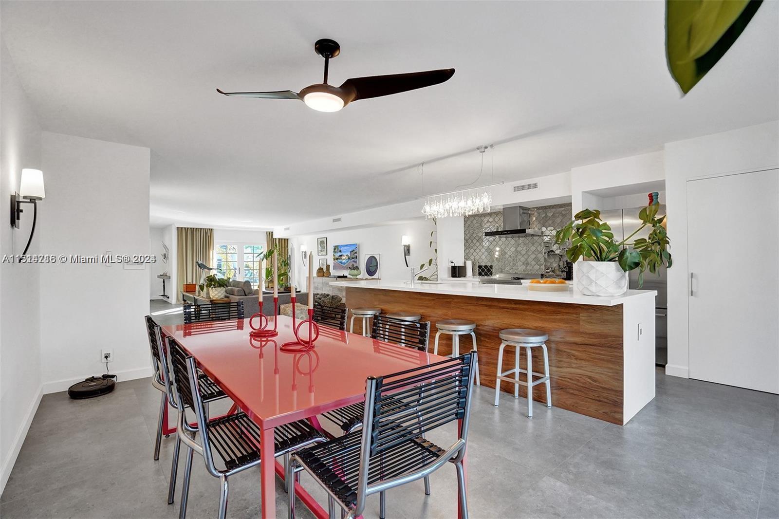 2407 NE 9th St 104, Hallandale Beach, Florida 33009, 2 Bedrooms Bedrooms, ,2 BathroomsBathrooms,Residential,For Sale,2407 NE 9th St 104,A11514716