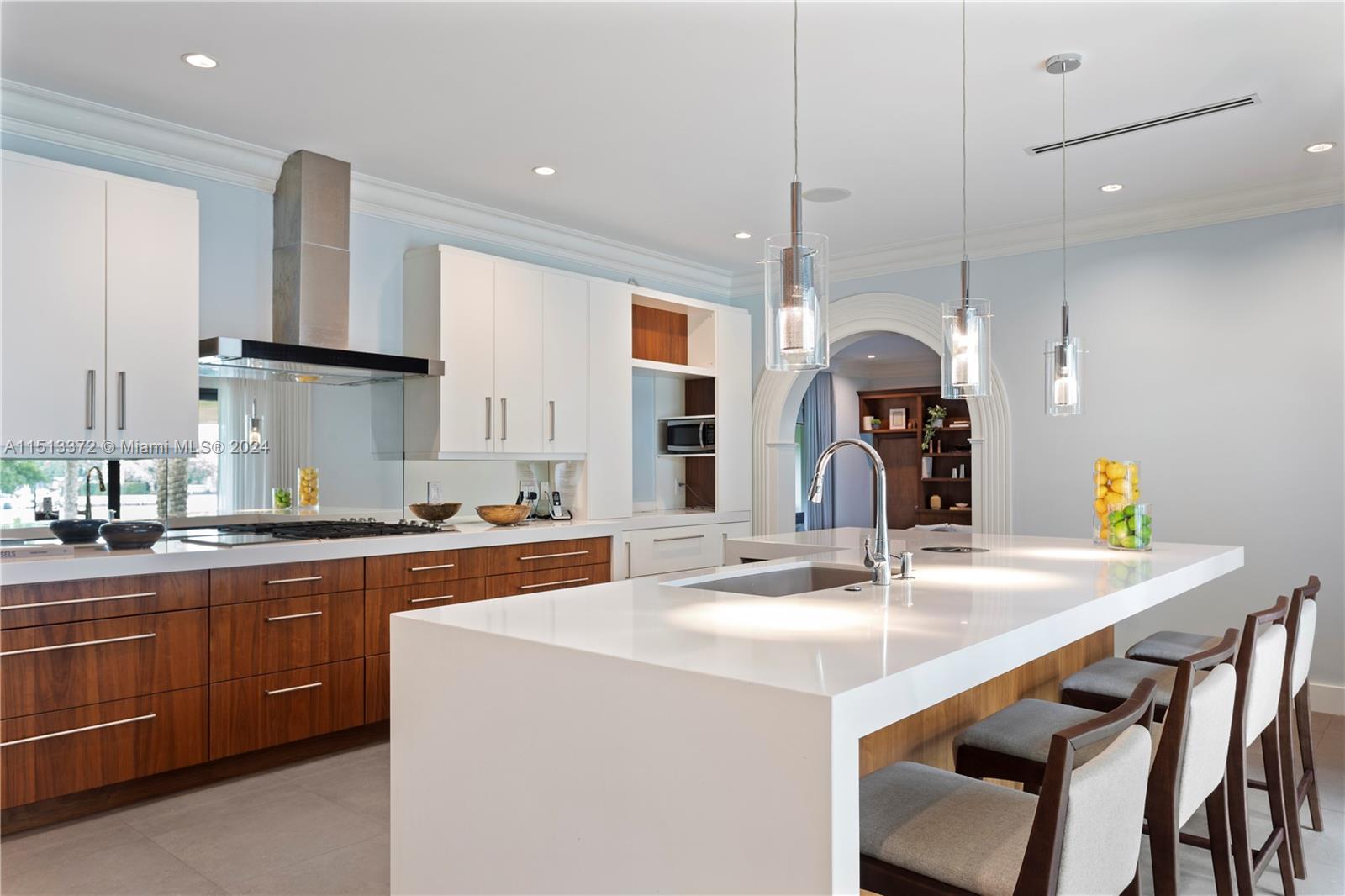 250 W San Marino Dr, Miami Beach, Florida 33139, 3 Bedrooms Bedrooms, ,3 BathroomsBathrooms,Residential,For Sale,250 W San Marino Dr,A11513372