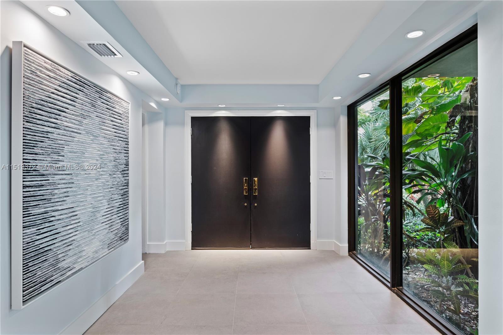 250 W San Marino Dr, Miami Beach, Florida 33139, 3 Bedrooms Bedrooms, ,3 BathroomsBathrooms,Residential,For Sale,250 W San Marino Dr,A11513372